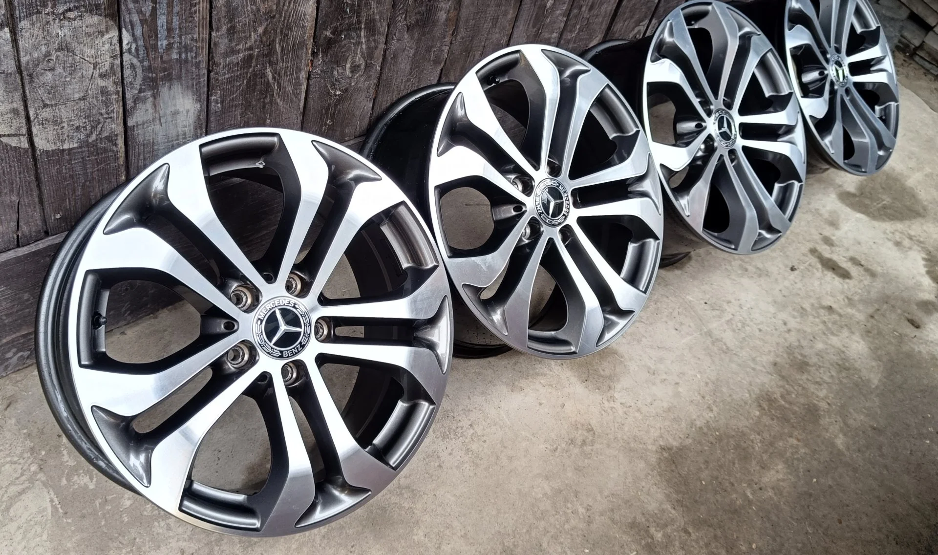 Литые диски r17 Mercedes Benz - изображение 1