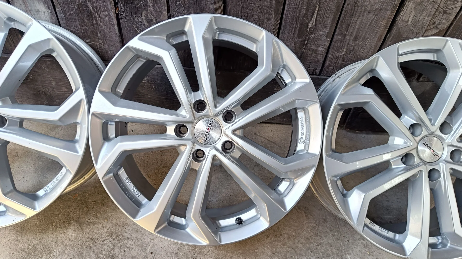 Литые диски r18 Dezent 5x114.3 - миниатюра 4