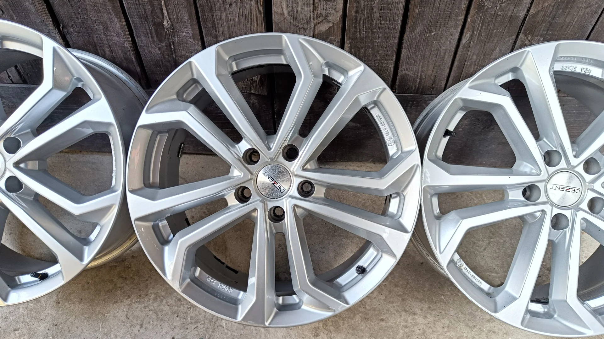 Литые диски r18 Dezent 5x114.3 - миниатюра 5
