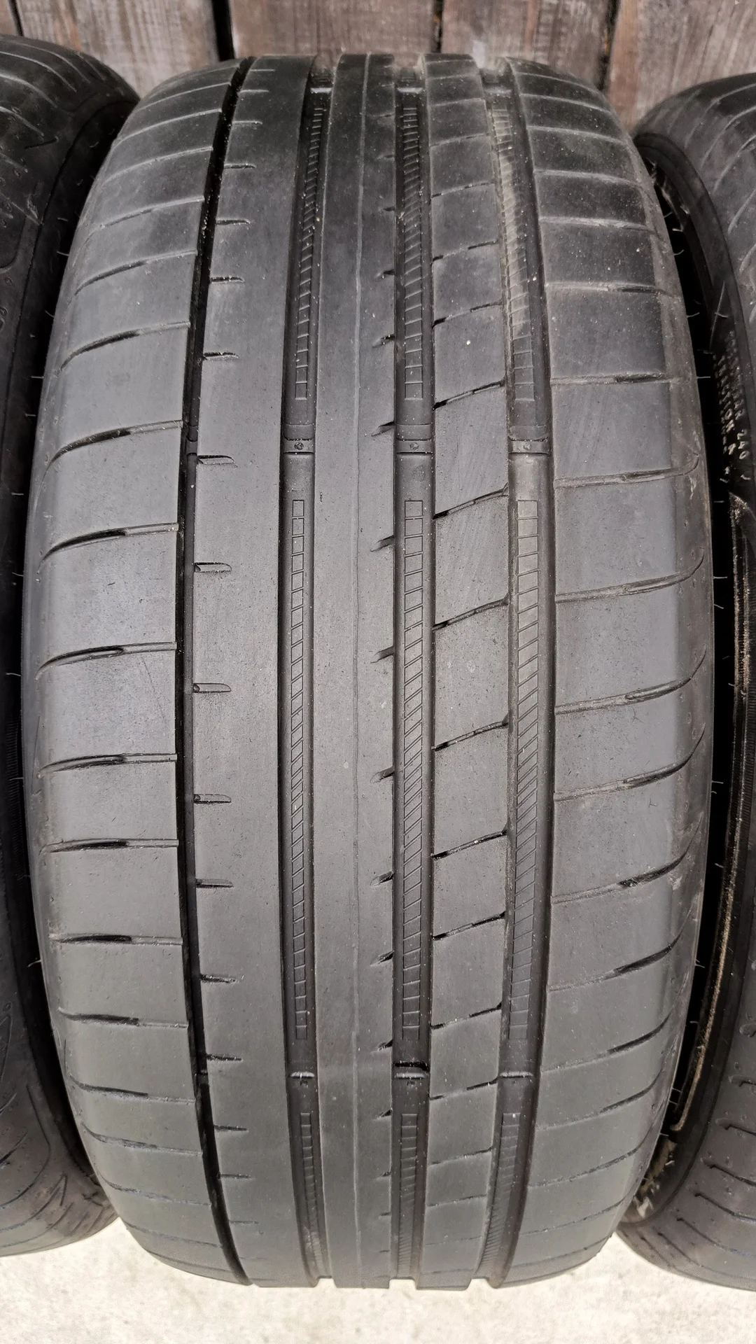 Good Year 245/45/R20 99V - миниатюра 4
