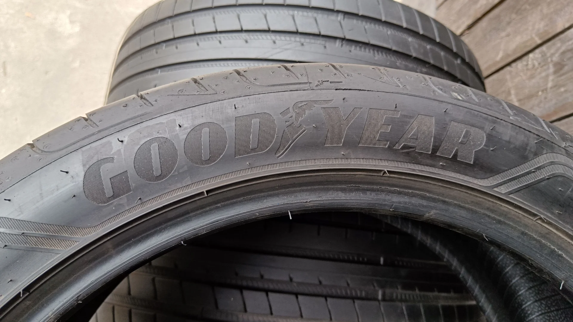 Good Year 245/45/R20 99V - миниатюра 6
