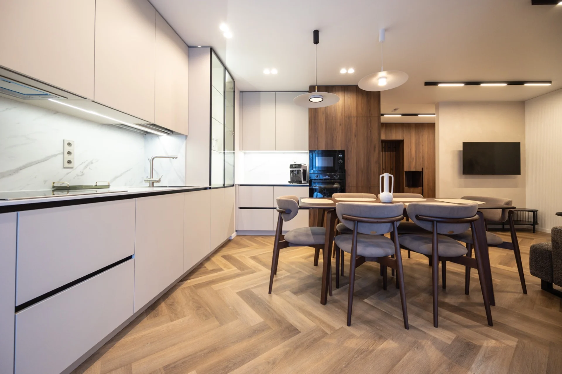 LovelyHome39 | Дизайнерская 3-комнатная квартира у Музея Мирового океана - миниатюра 14