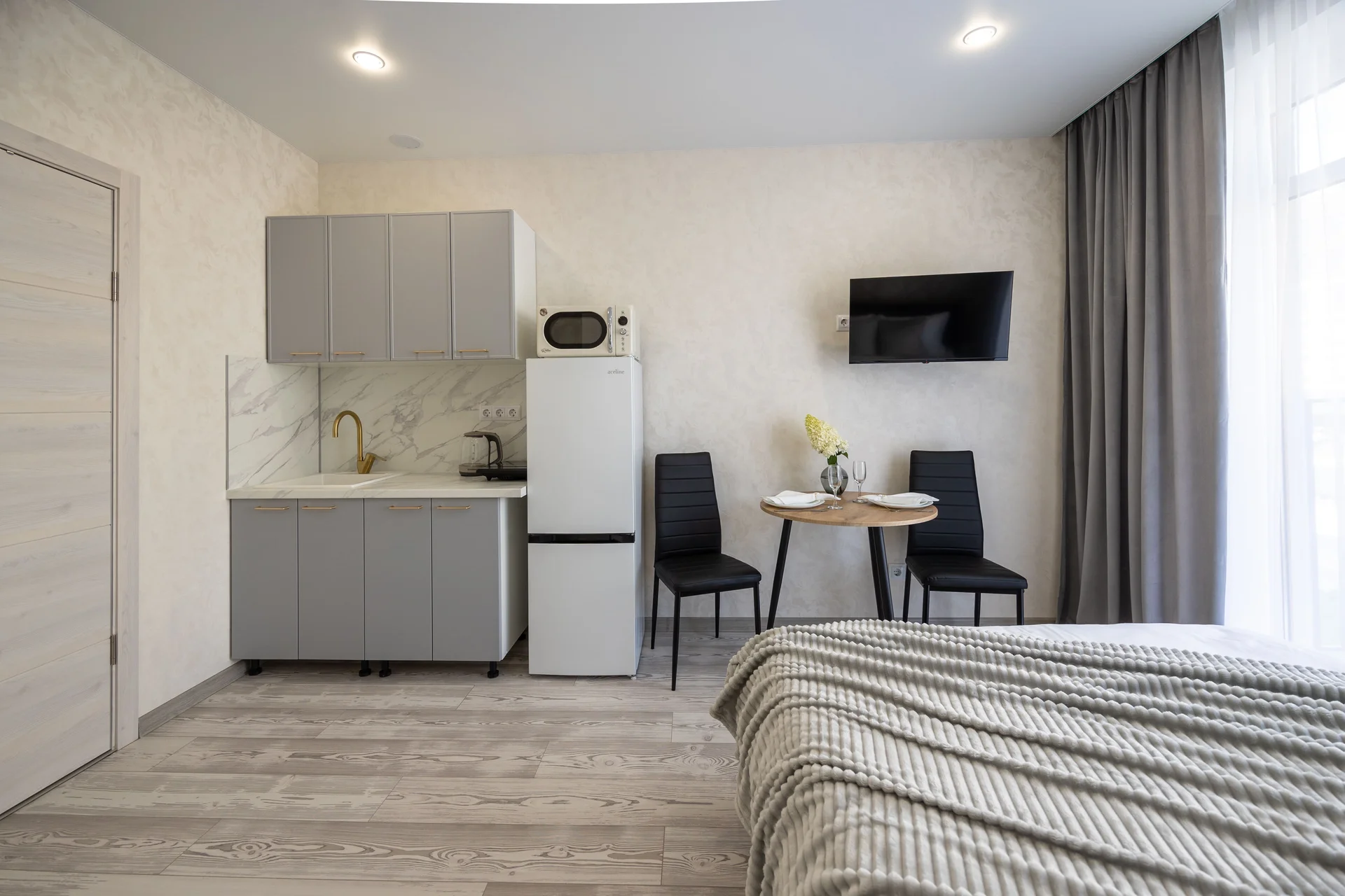LovelyHome39 студия 2 в центре курортного города - миниатюра 5