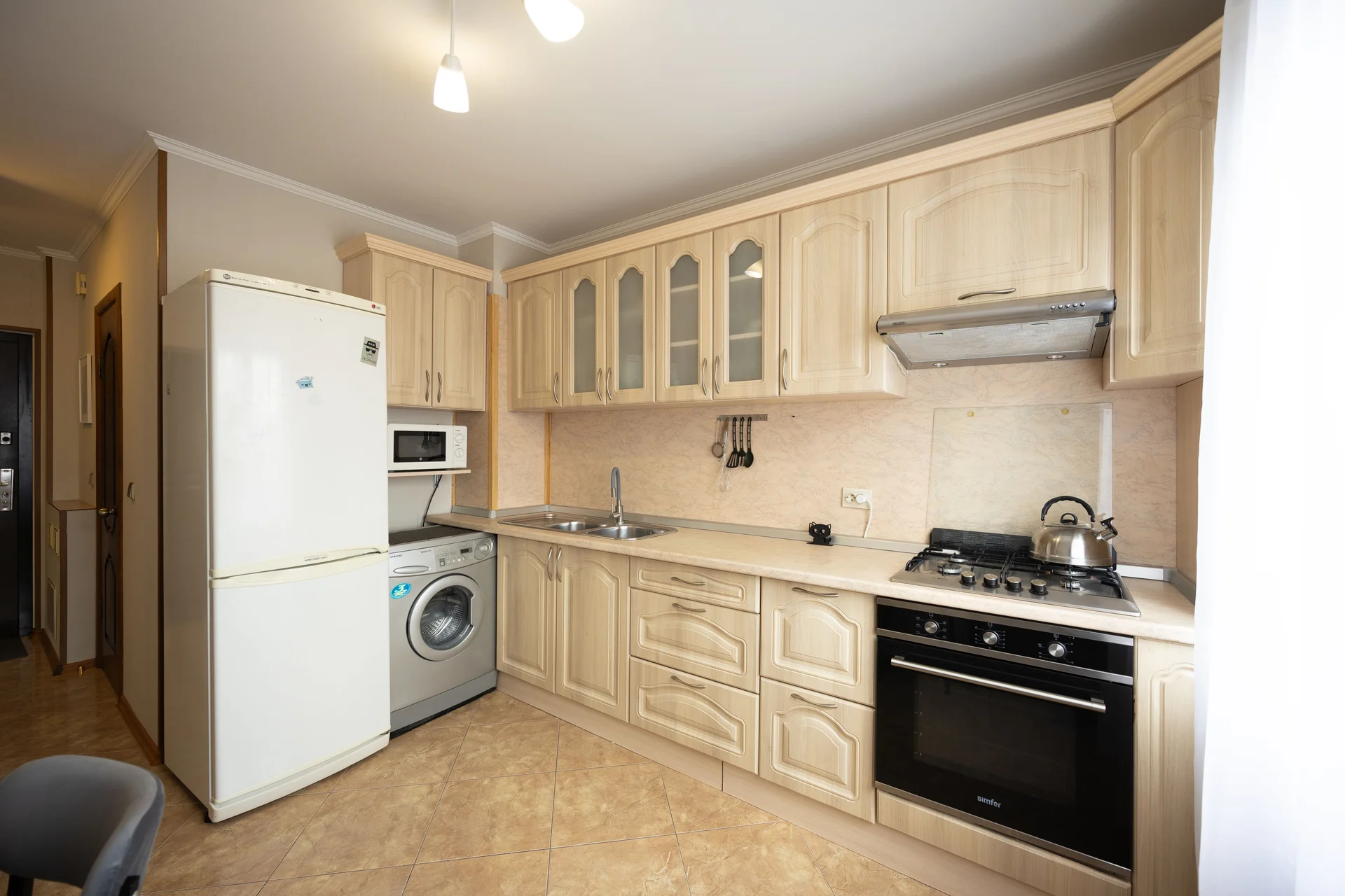 LovelyHome39 | Апартаменты с видом на город - миниатюра 10