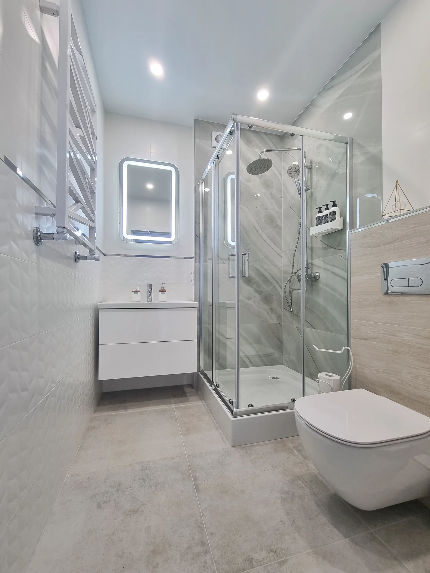 LovelyHome39 современная квартира на 11 этаже - миниатюра 12