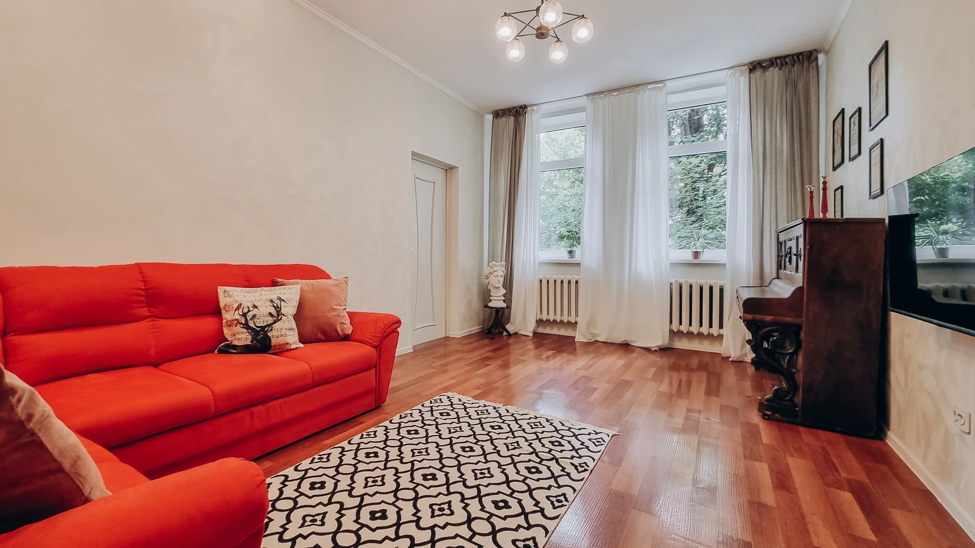 LovelyHome39 Двухкомнатная арт-квартира в районе Амалиенау - миниатюра 13