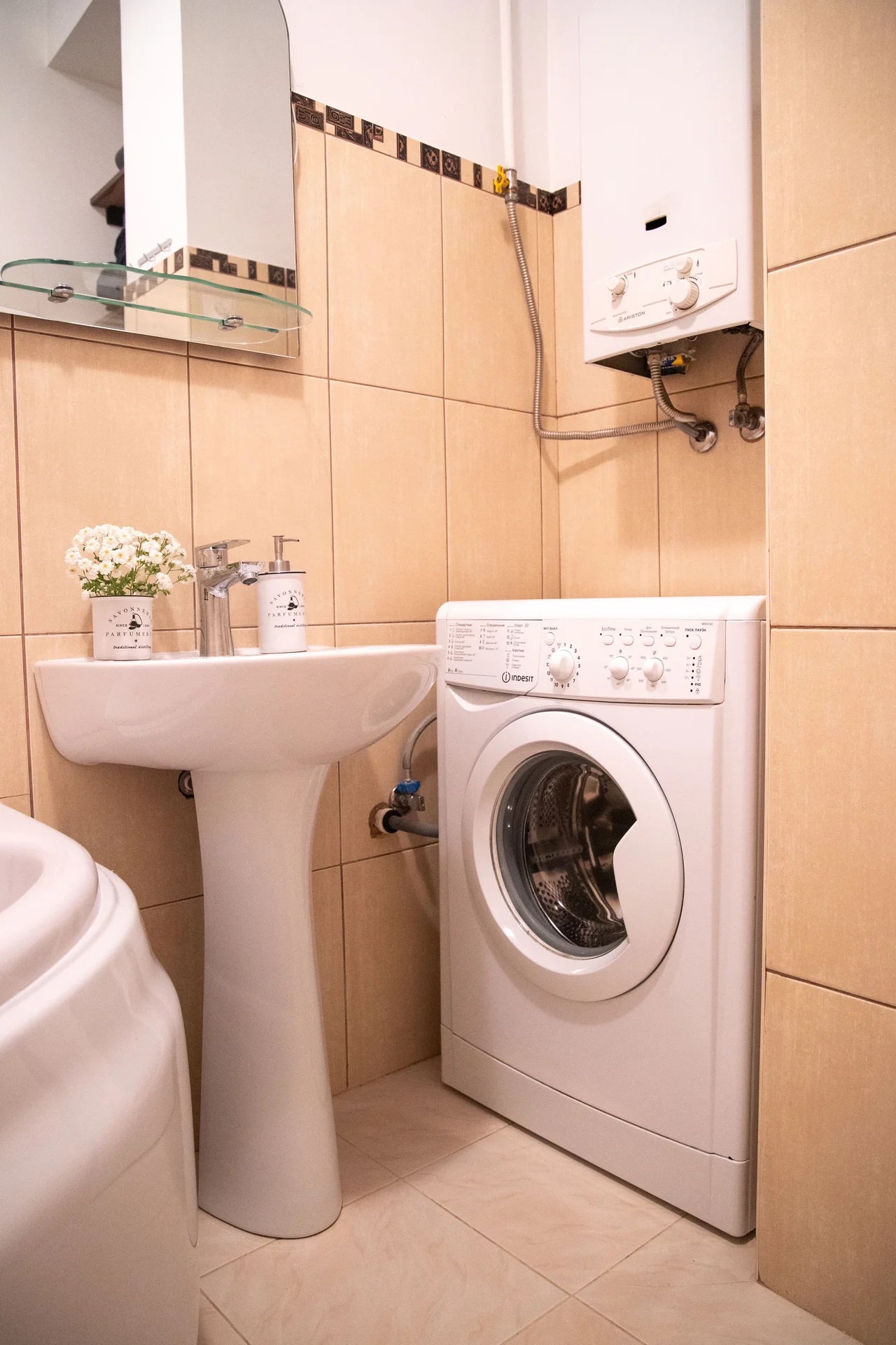 LovelyHome39 Двухкомнатная арт-квартира в районе Амалиенау - миниатюра 19