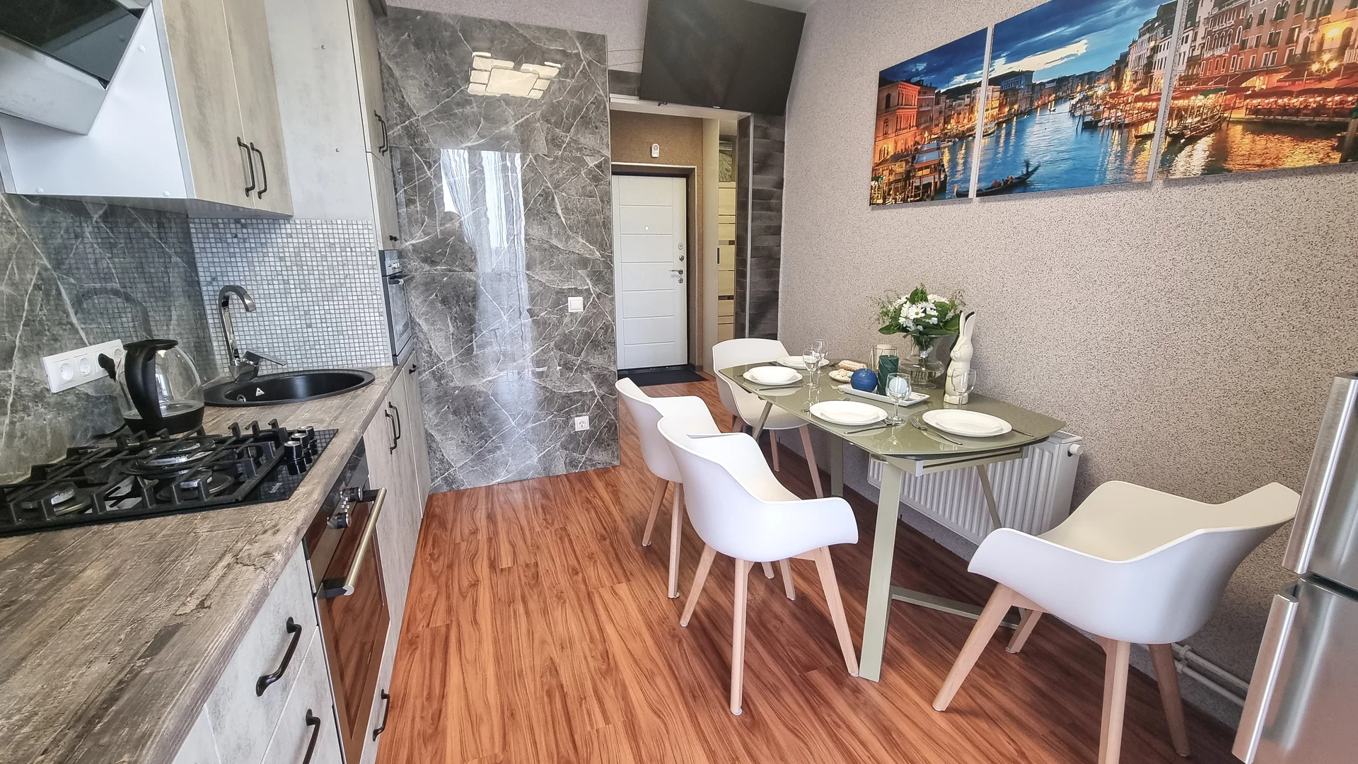 LovelyHome39 у Южного вокзала - миниатюра 22