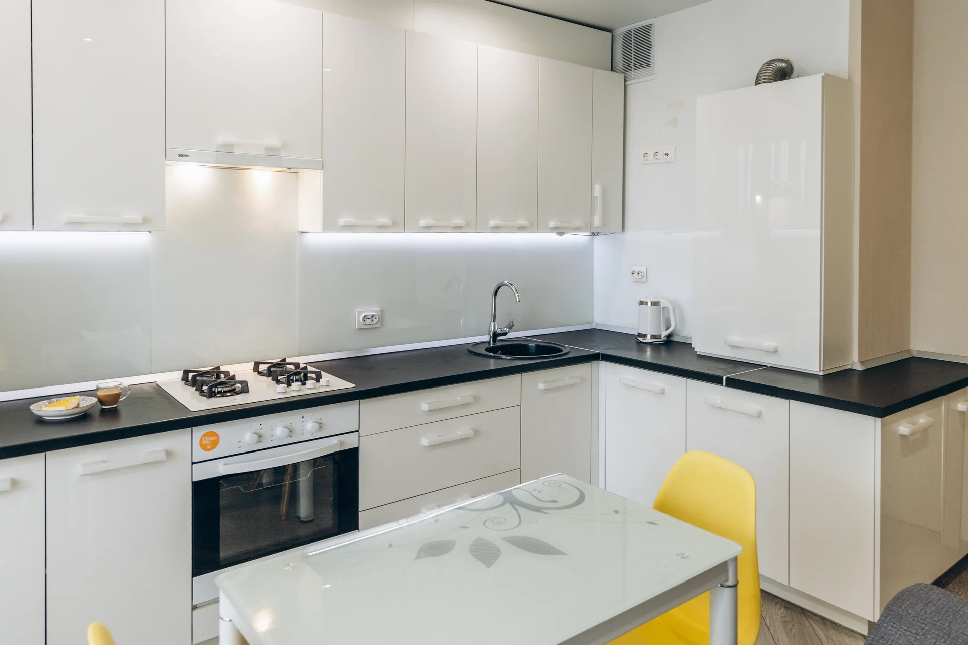 LovelyHome39 Апартаменты в ЖК Новая Сельма у спорткомплекса Янтарный - миниатюра 13
