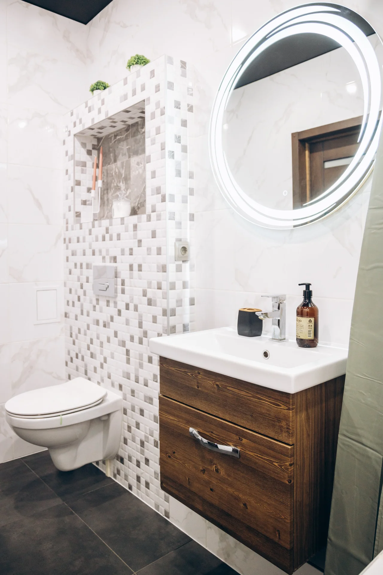 LovelyHome39 апартаменты у Королевских ворот - миниатюра 18