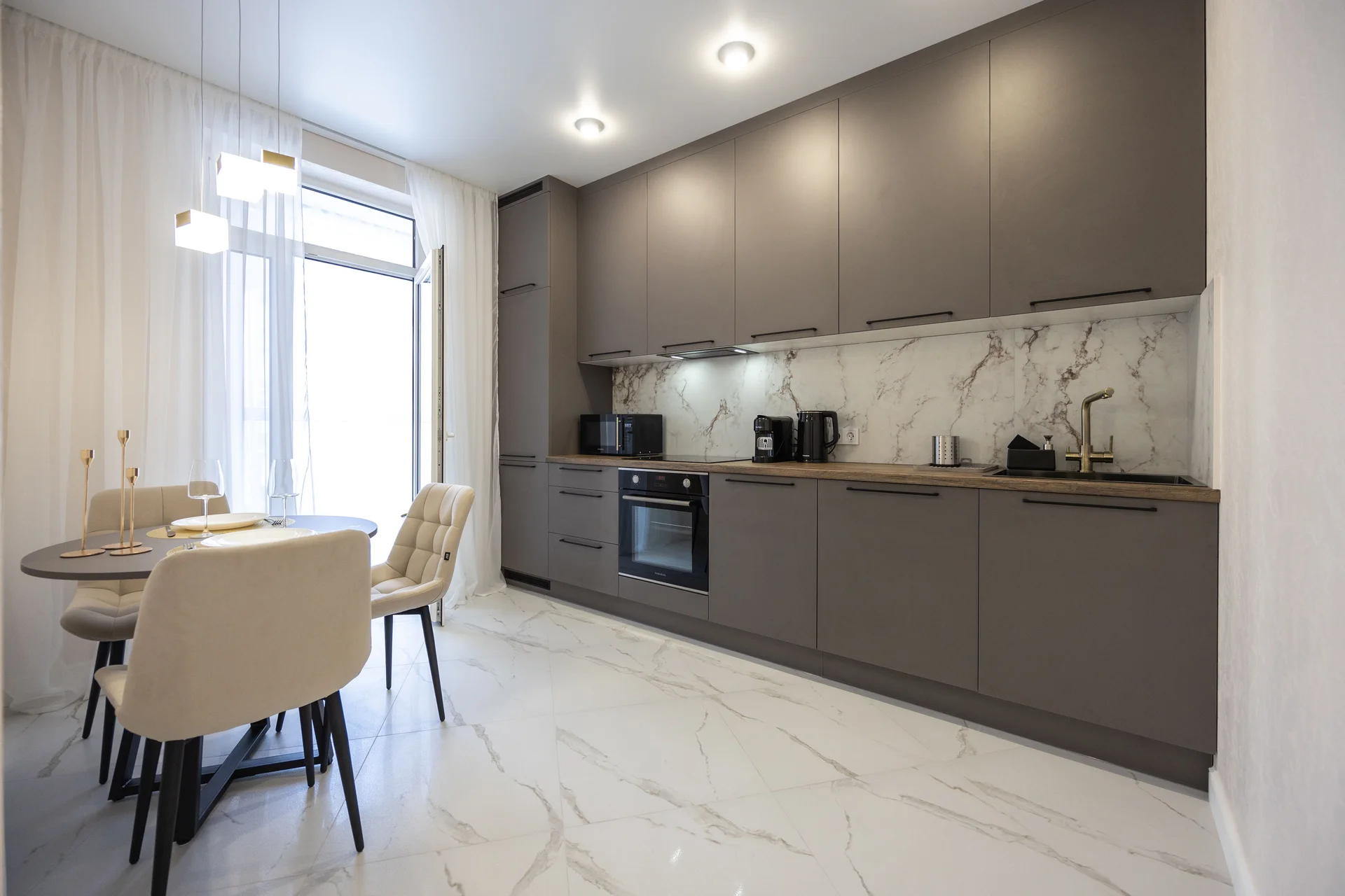 LovelyHome39 в центре курортного города - миниатюра 8