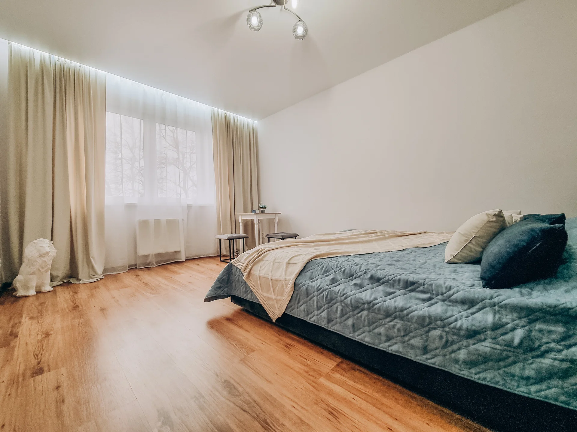 LovelyHome39 Двухкомнатные апартаменты у моря - изображение 1