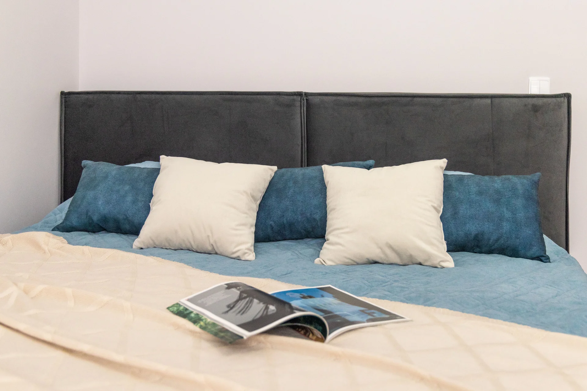 LovelyHome39 Двухкомнатные апартаменты у моря - миниатюра 3