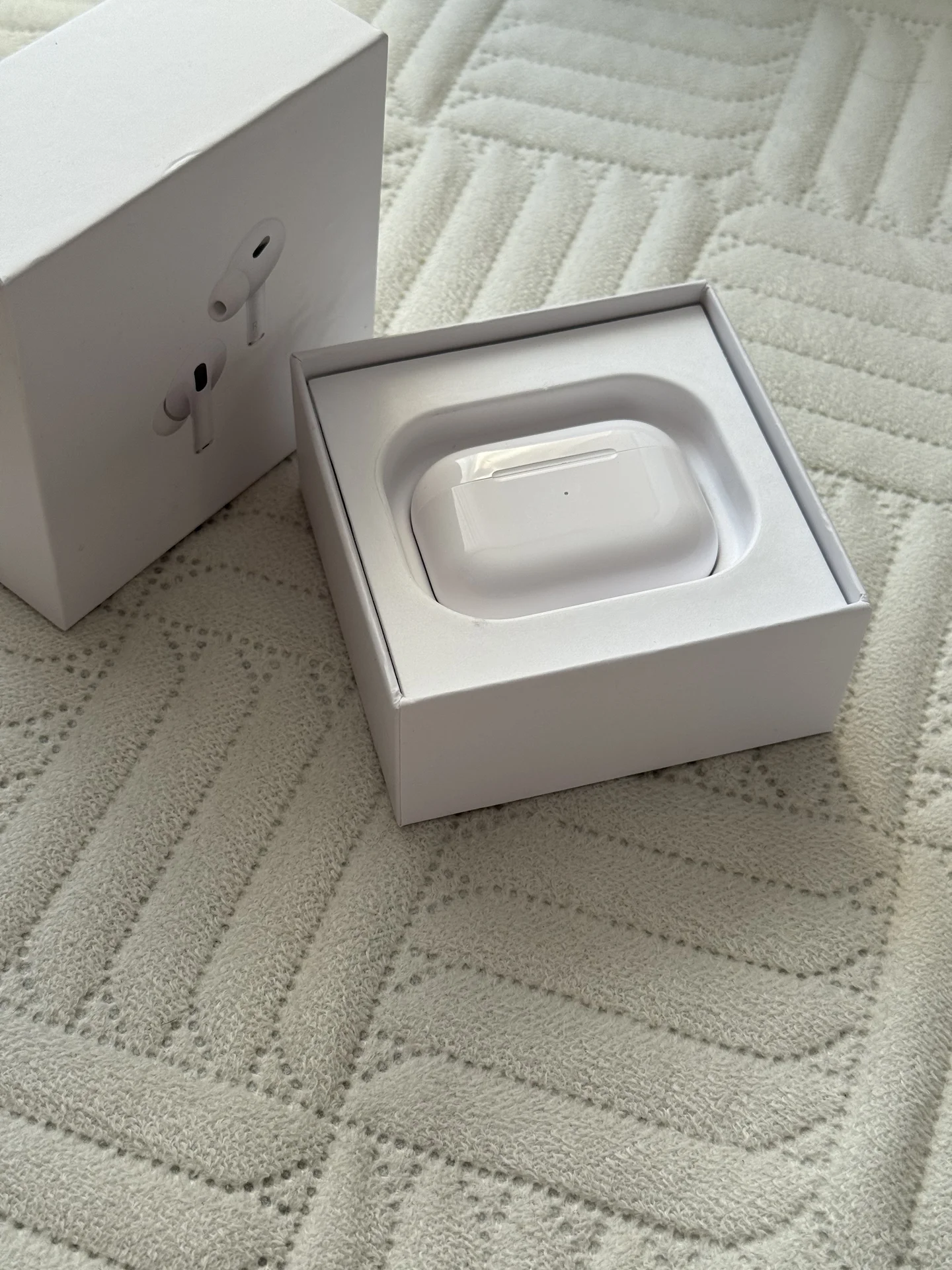 Наушники Airpods 4 - миниатюра 2