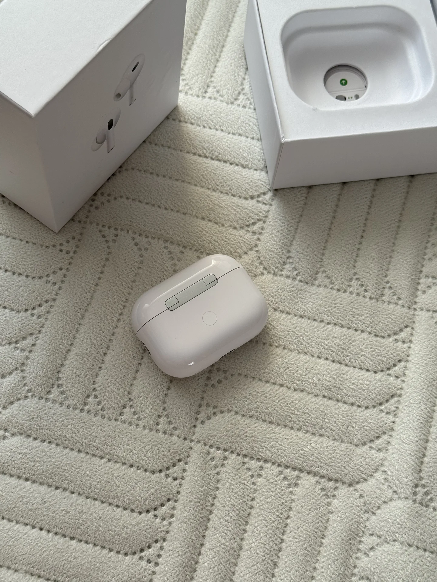 Наушники Airpods 4 - миниатюра 5
