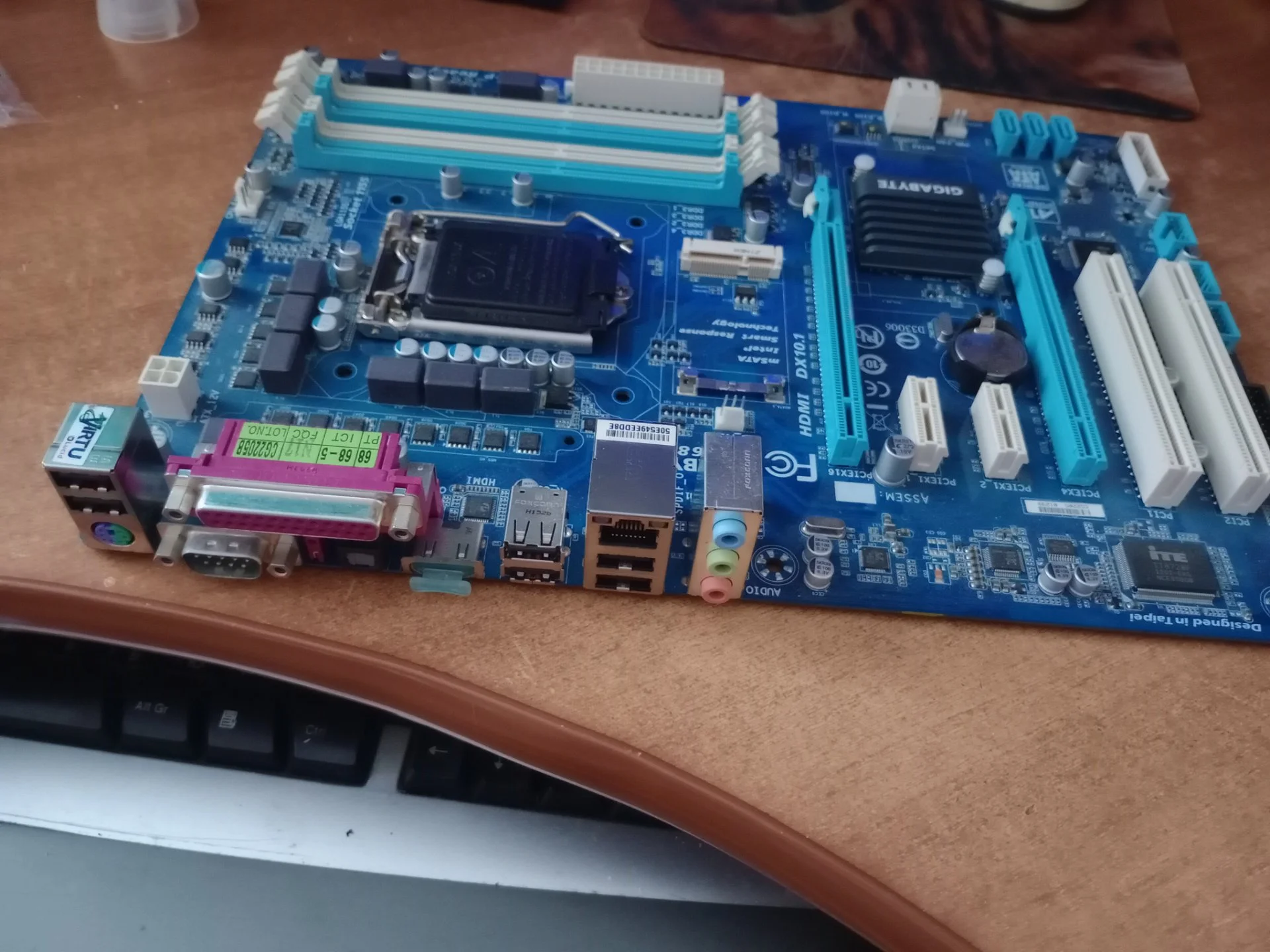 Материнская плата gigabyte z68p-ds3 - изображение 1