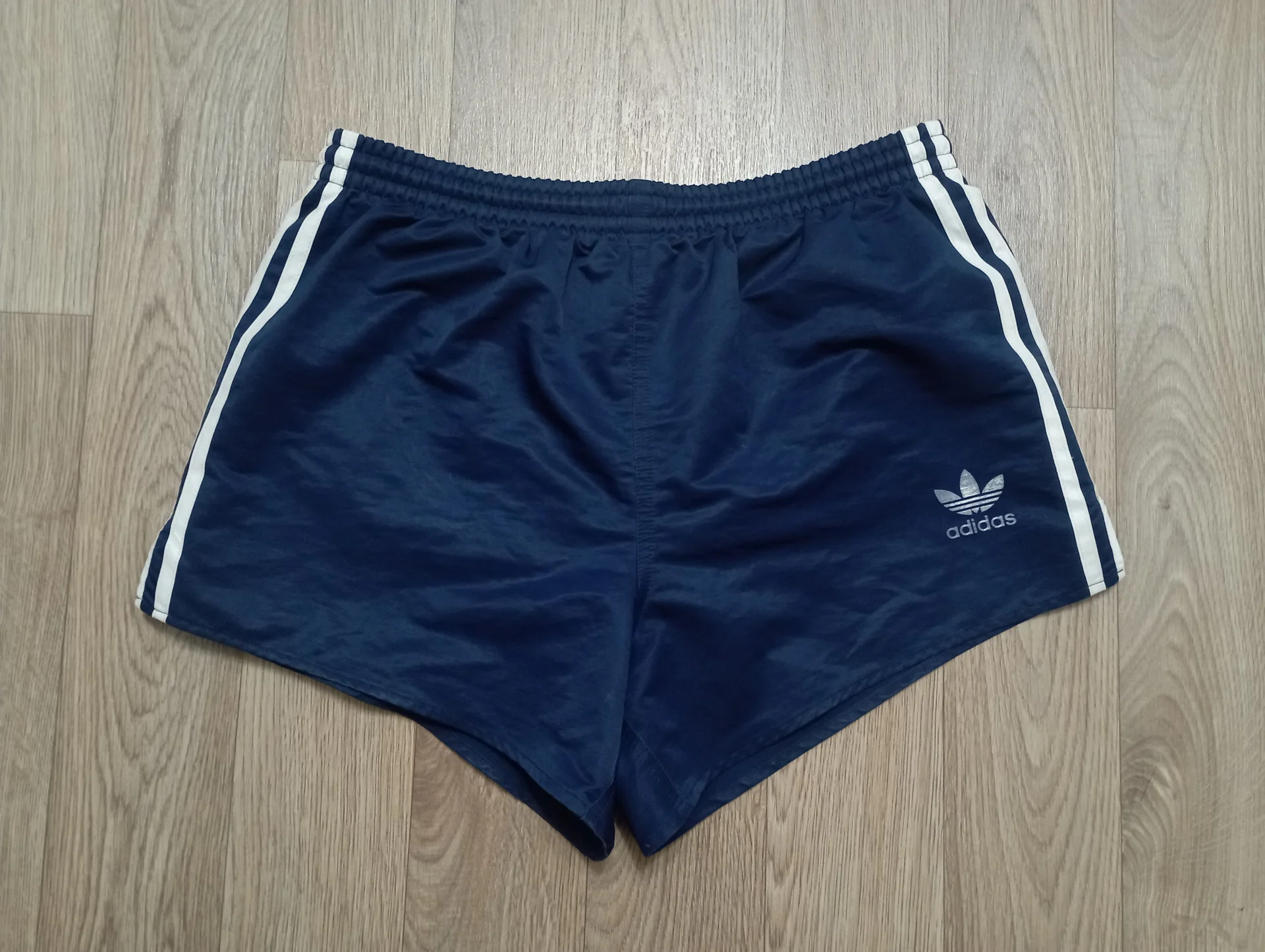 Adidas спортивные шорты - изображение 1