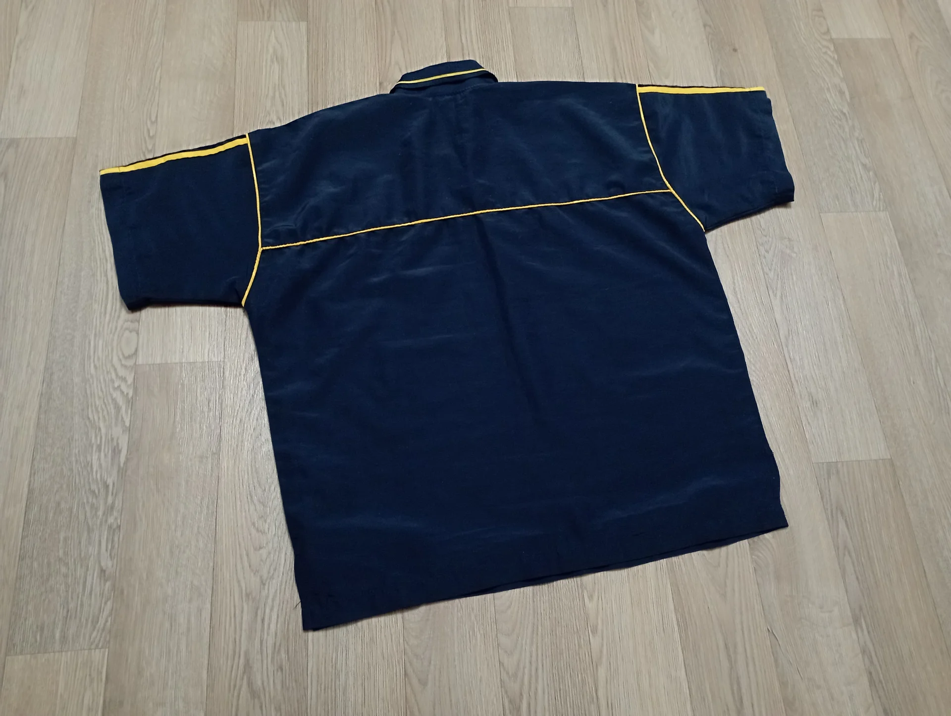 футболка adidas 90х - миниатюра 2