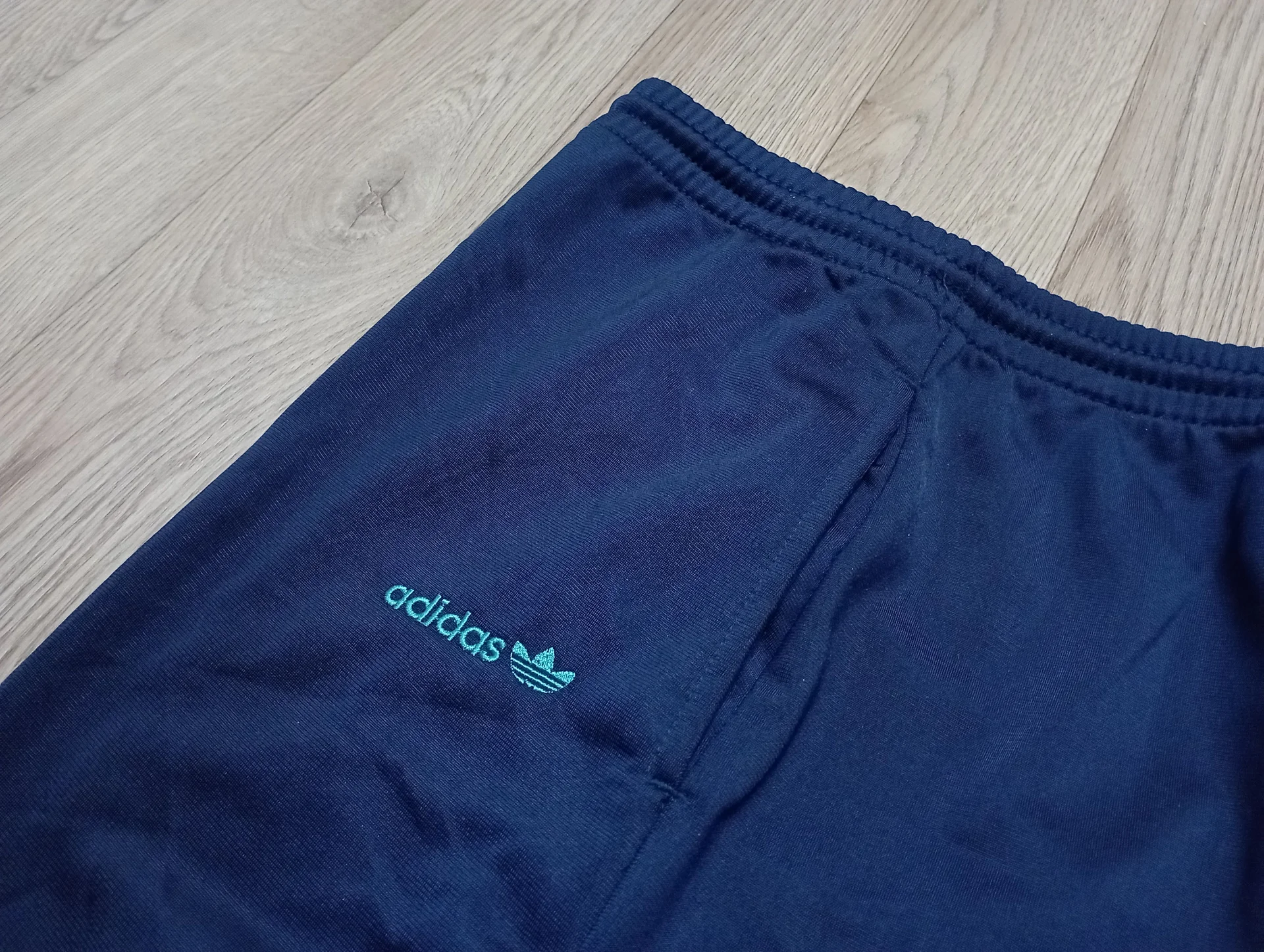 Adidas спортивные штаны 90-х - миниатюра 2
