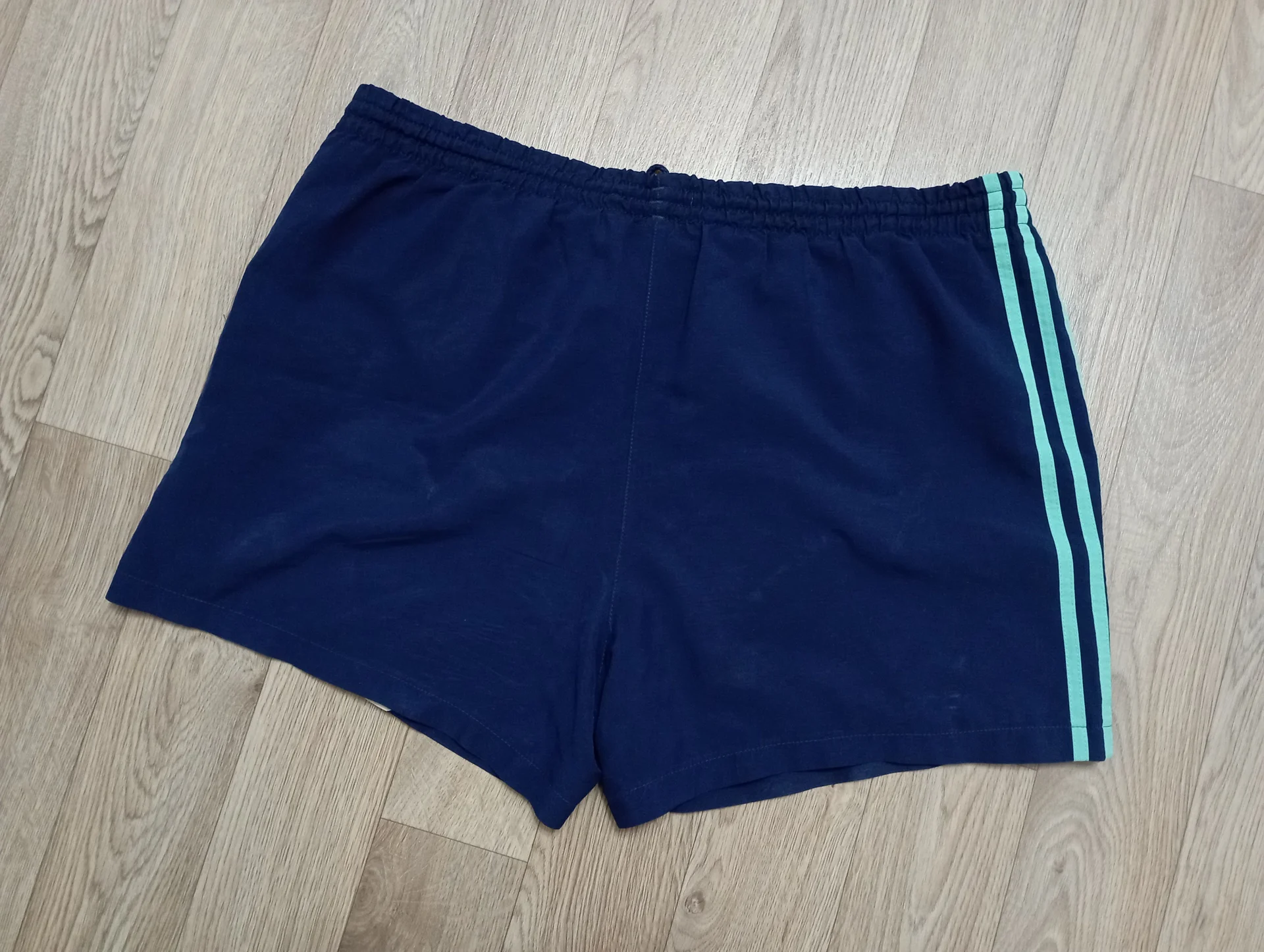Винтажные шорты Adidas - миниатюра 3