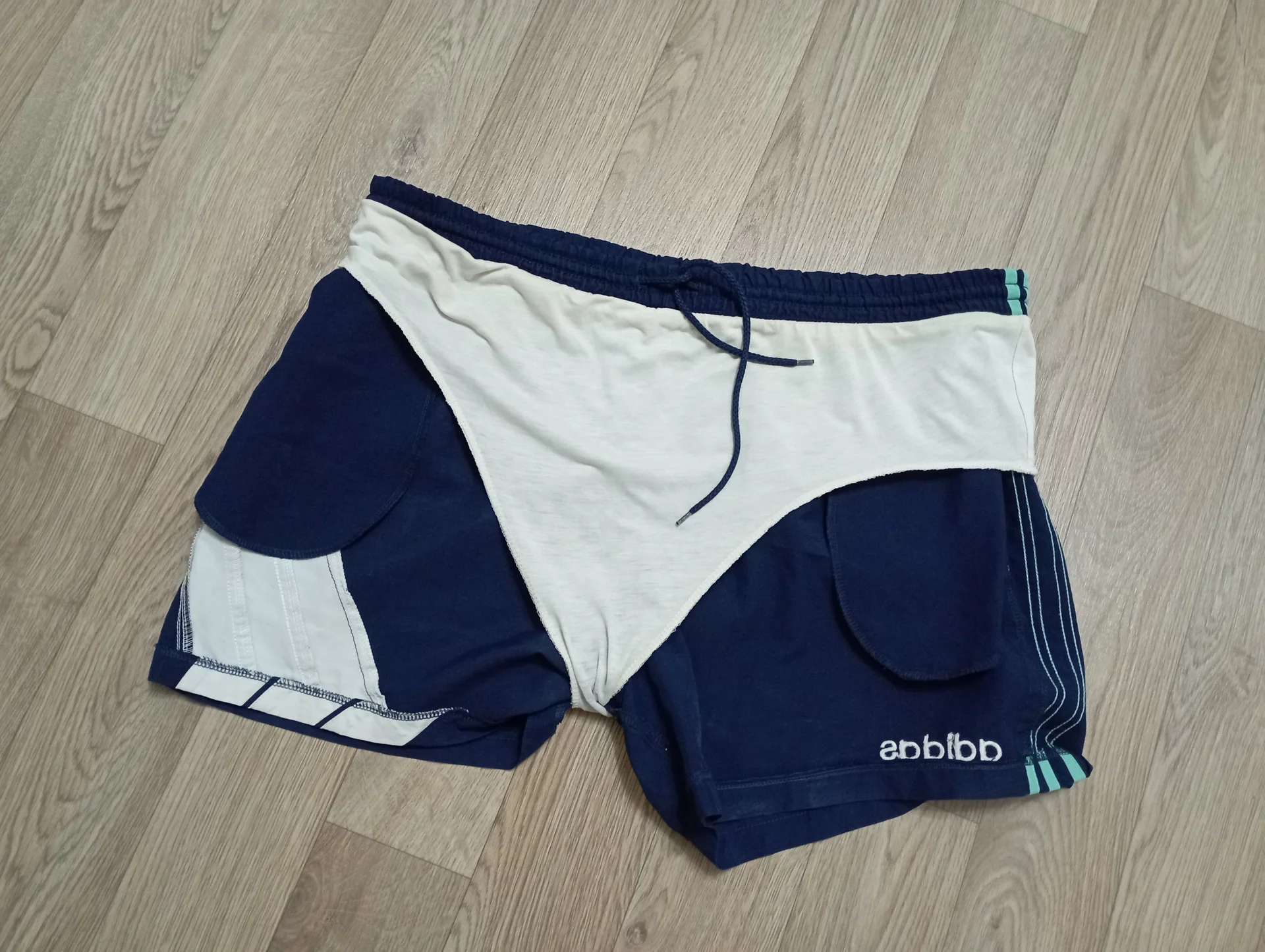 Винтажные шорты Adidas - миниатюра 6