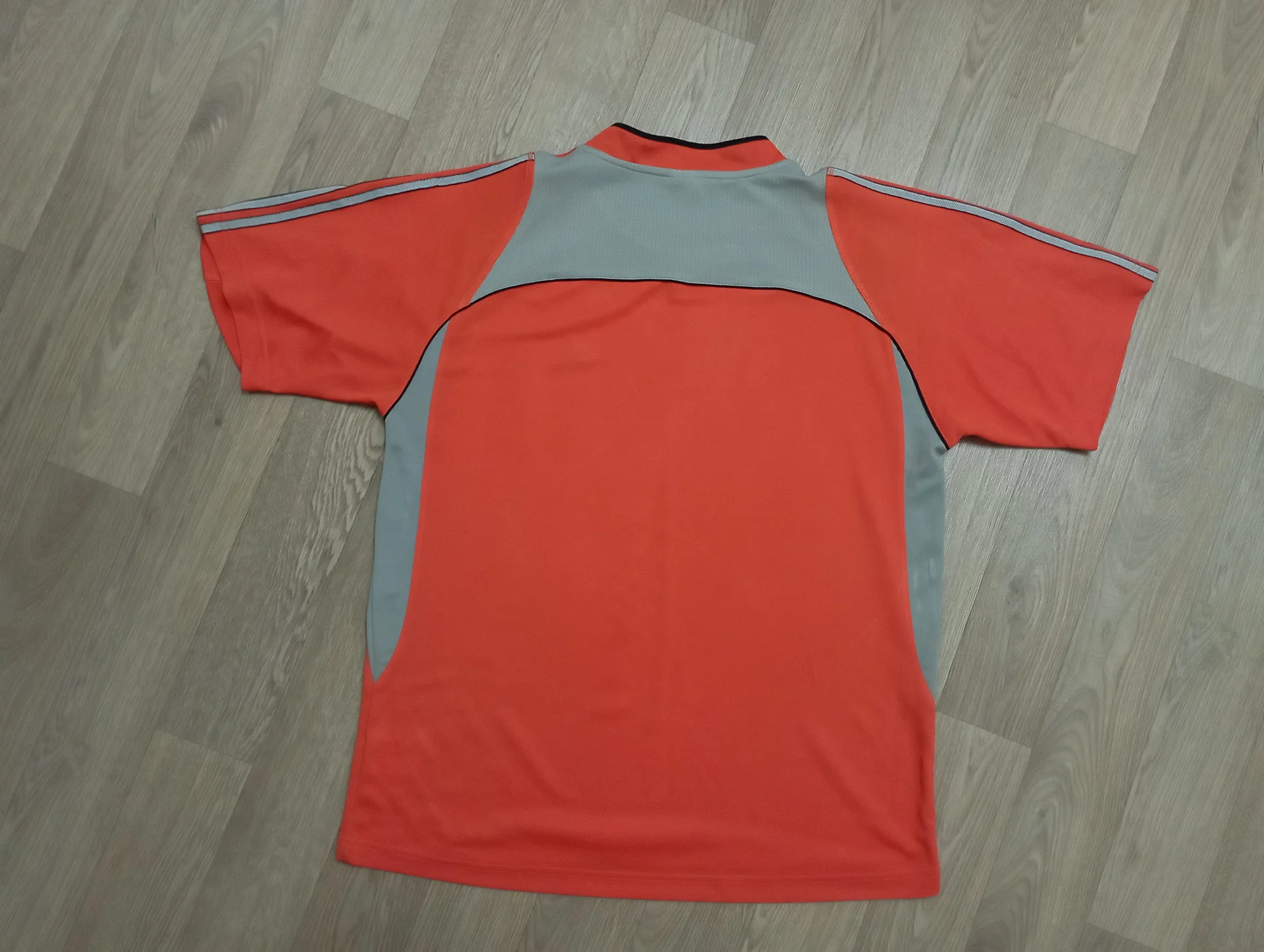 винтажная футболка adidas - миниатюра 2