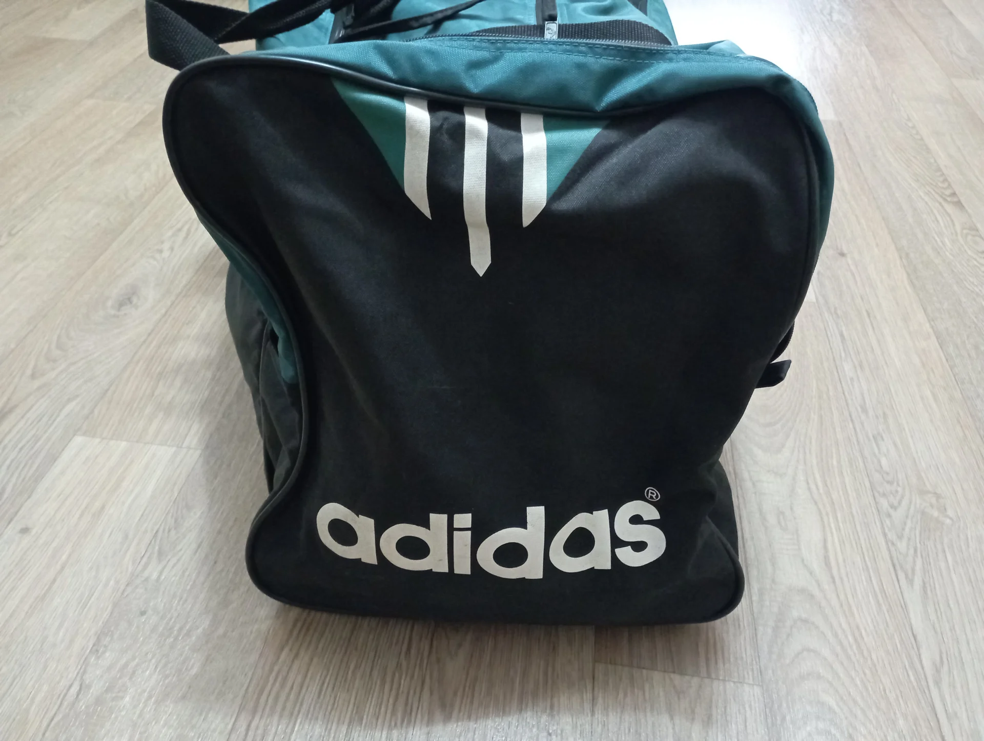 спортивная винтажная сумка adidas - миниатюра 2