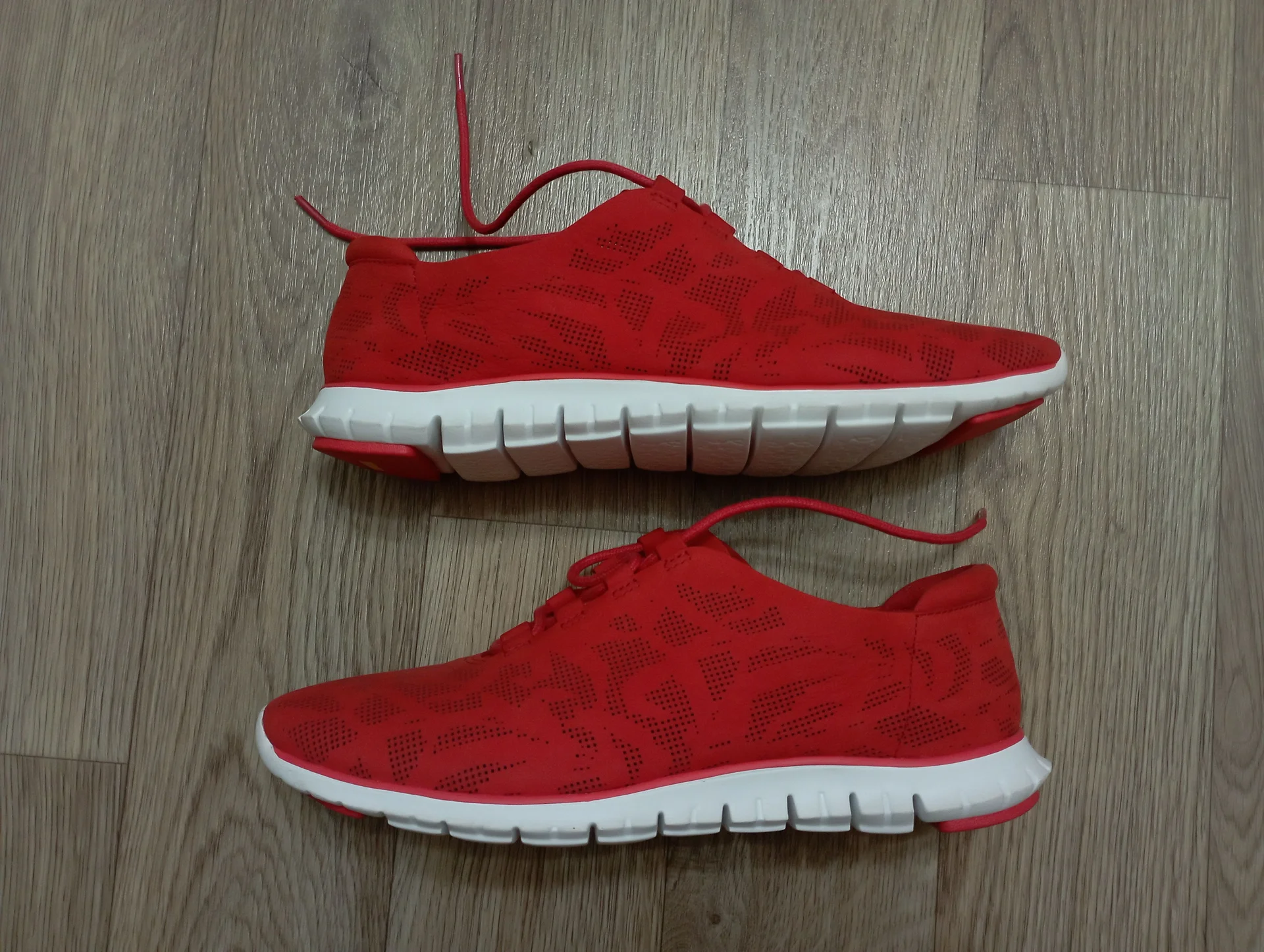 женские кроссовки Cole Haan - изображение 1