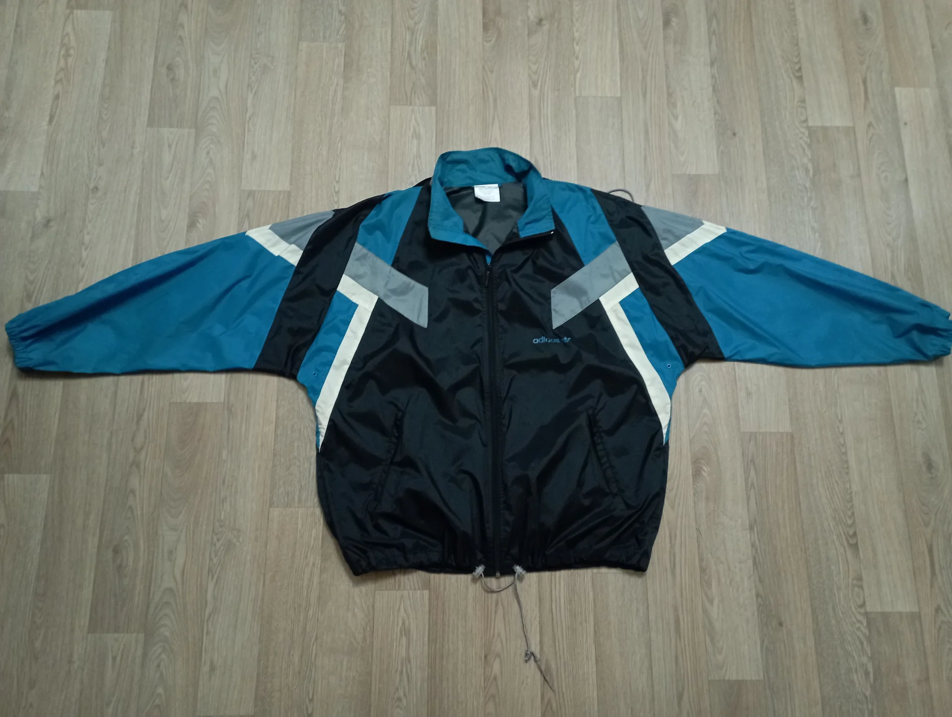 винтажная ветровка Adidas 90-х - изображение 1