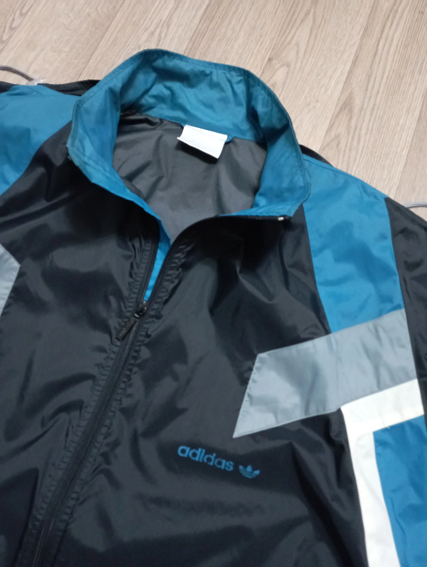 винтажная ветровка Adidas 90-х - миниатюра 2