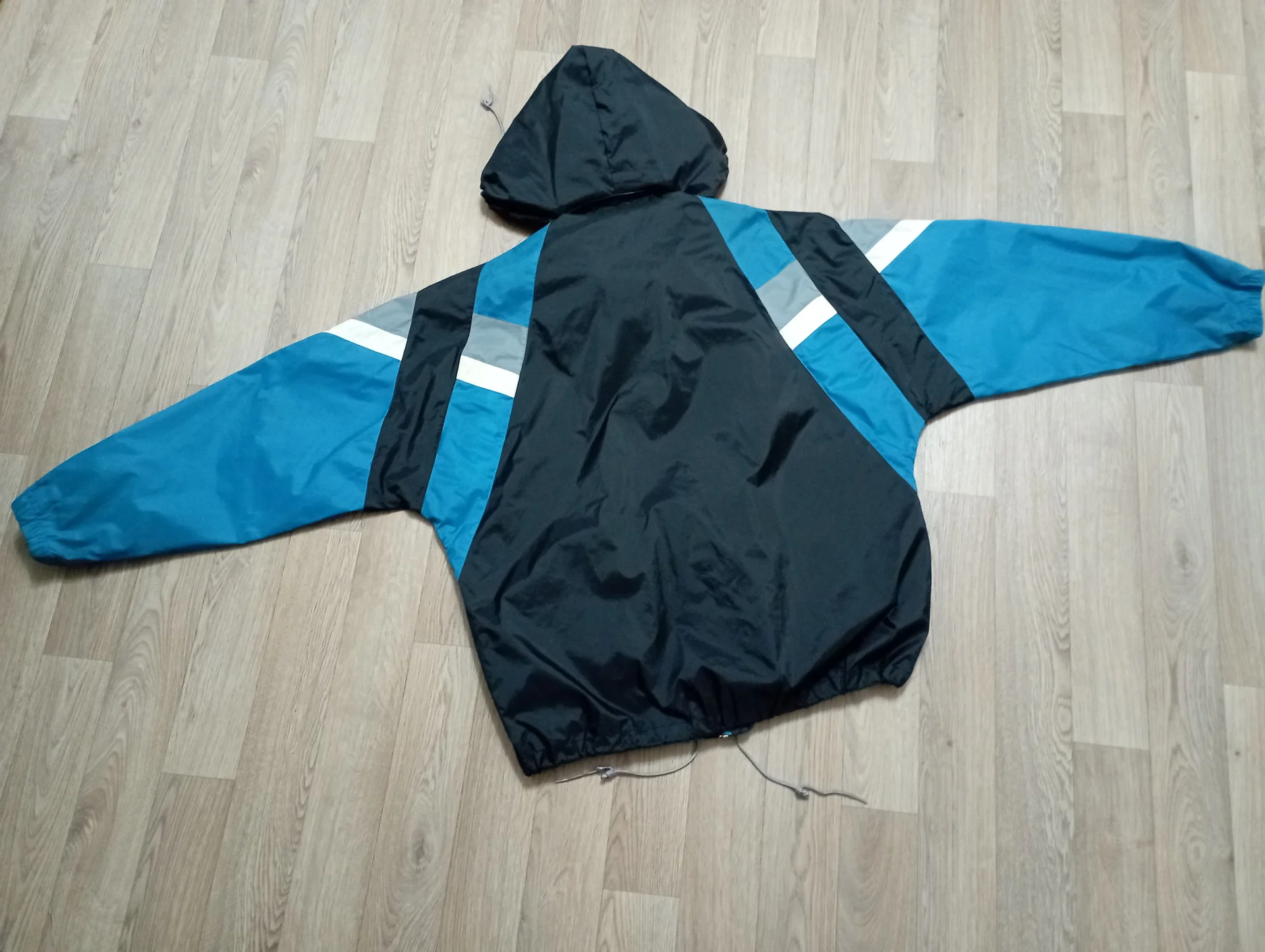винтажная ветровка Adidas 90-х - миниатюра 4