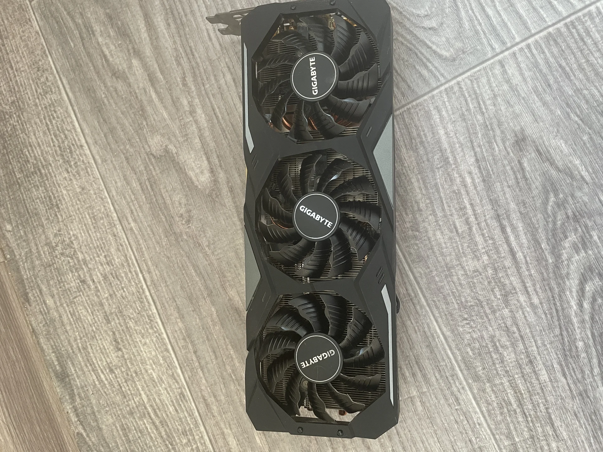 Видеокарта Gigabyte nvidia GeForce RTX 2070super - изображение 1