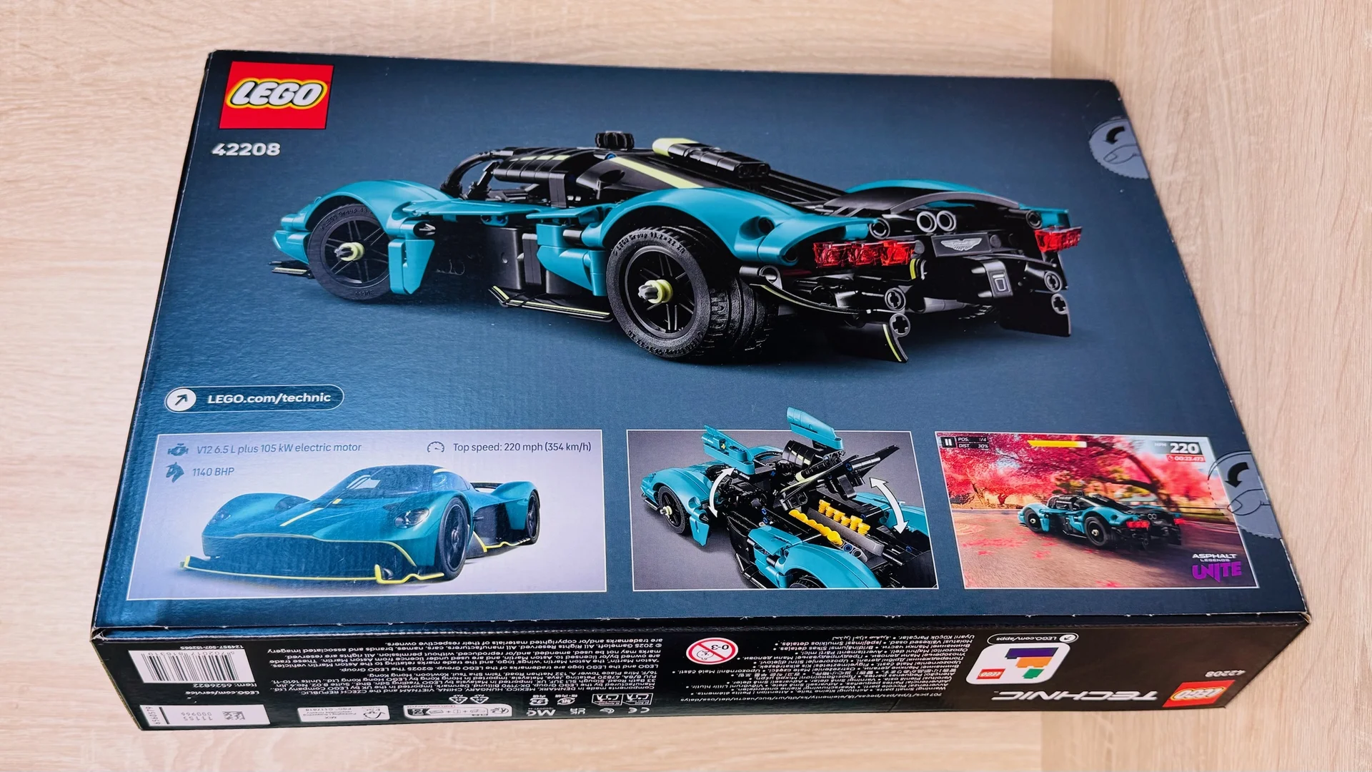 Конструктор LEGO Aston Martin Valkyrie 42208 - миниатюра 4