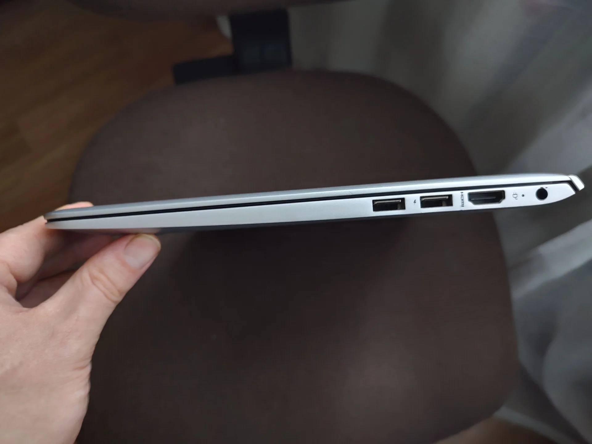 Алюминиевый ультрабук hp envy - миниатюра 4