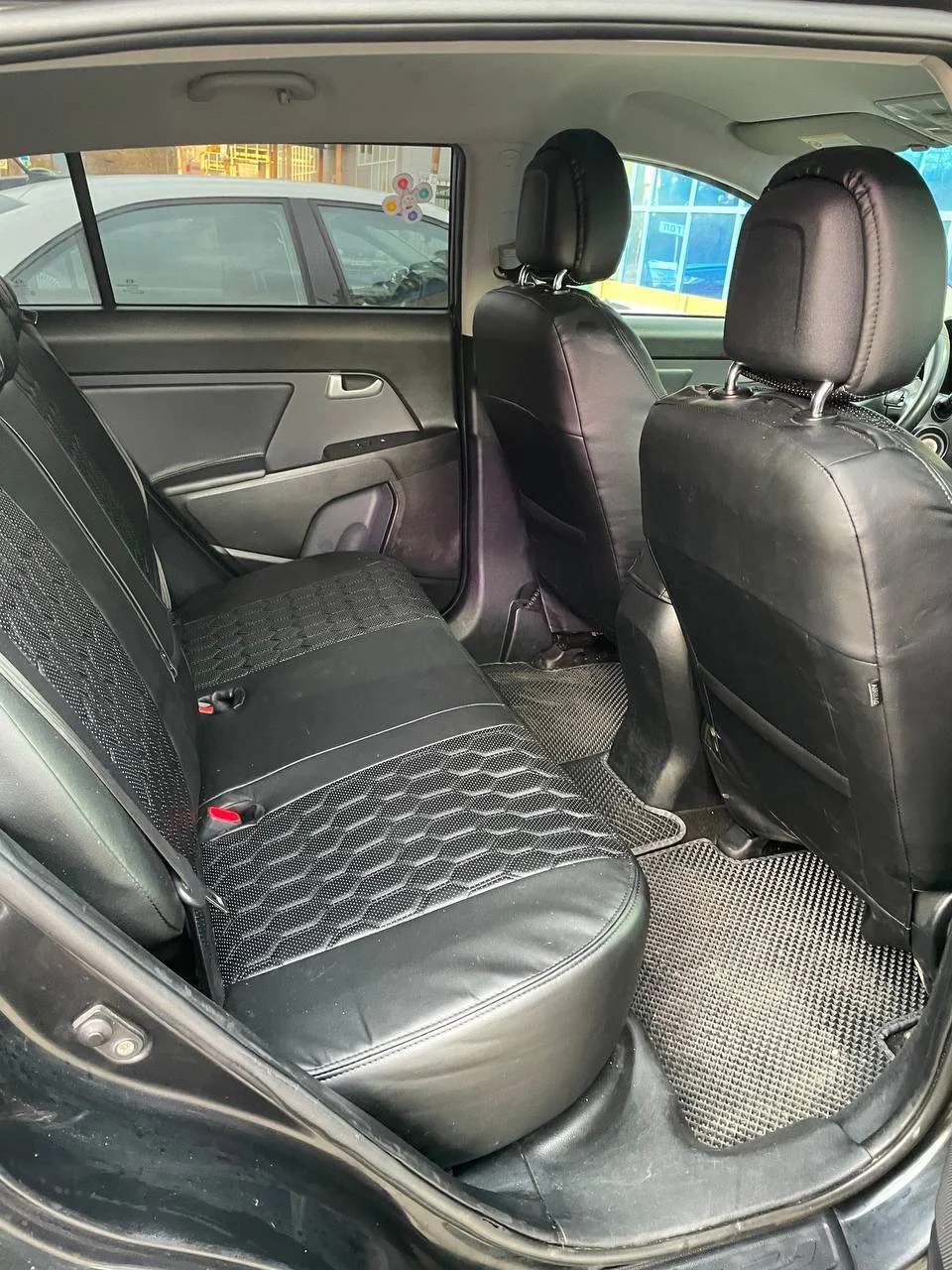 KIA SPORTAGE 2012 года - миниатюра 7