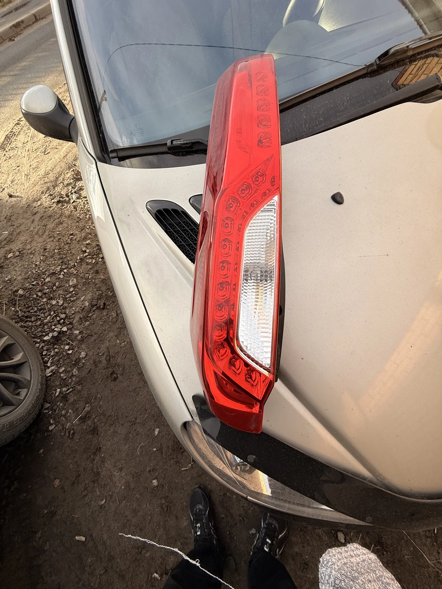 Задние фары Nissan X-trail t31 - миниатюра 2