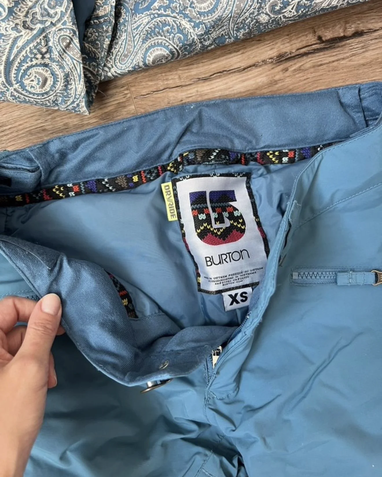 Горнолыжный костюм BURTON - миниатюра 2