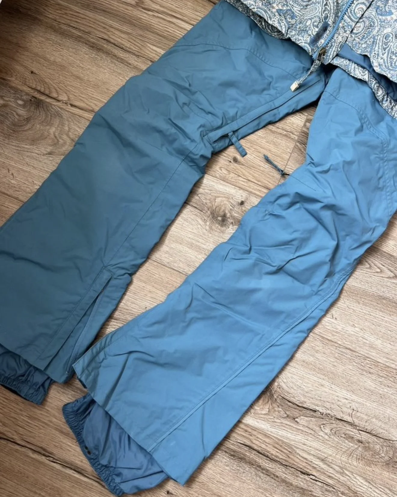 Горнолыжный костюм BURTON - миниатюра 3