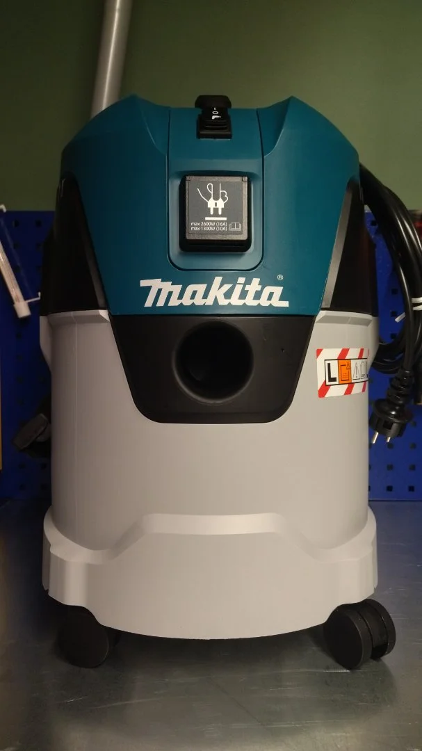 Аренда (прокат) строительного пылесоса Makita VC2512L - миниатюра 3