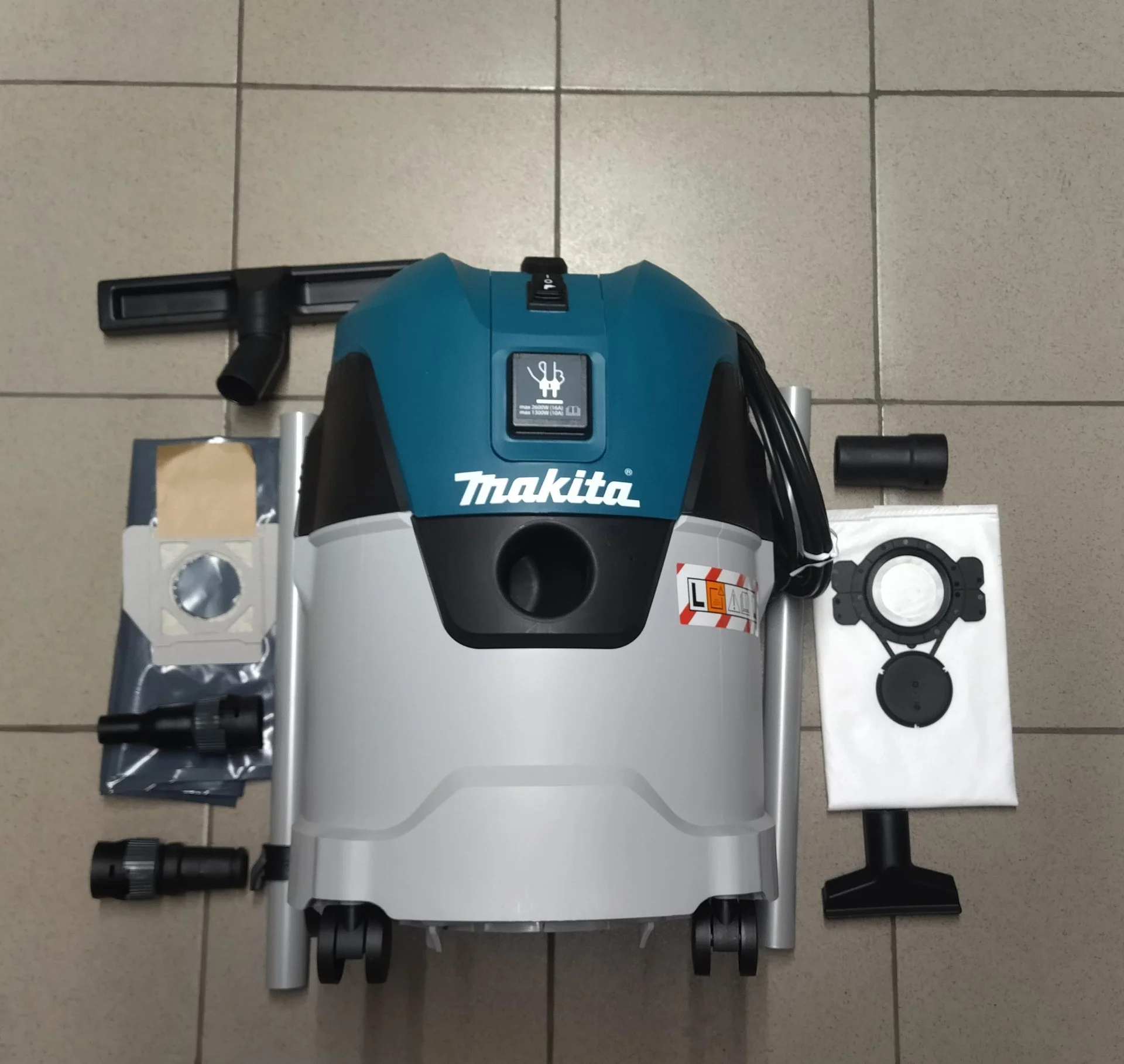 Аренда (прокат) строительного пылесоса Makita VC2512L - миниатюра 7