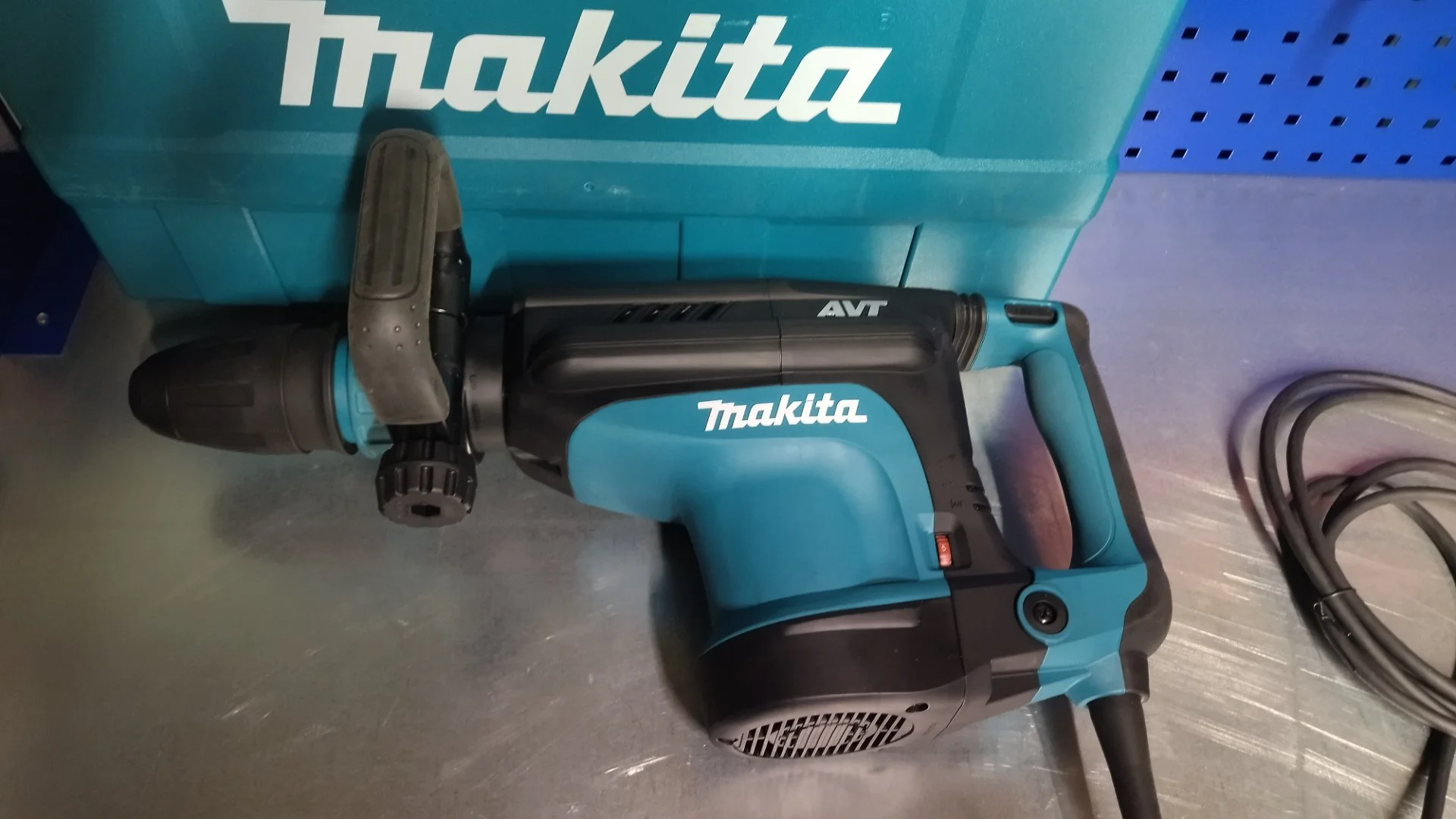 Аренда (прокат) отбойный молоток Makita - миниатюра 2