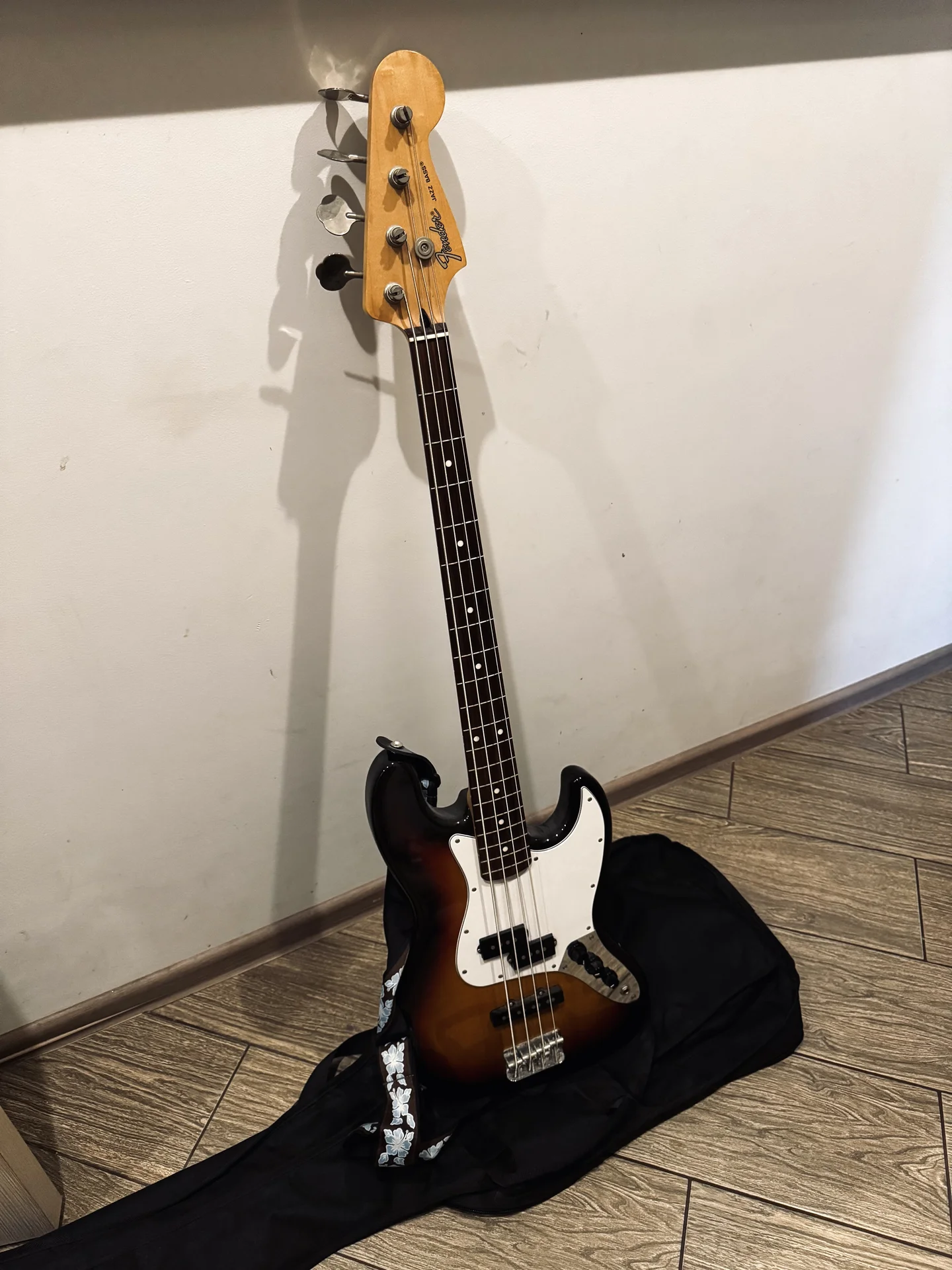 Бас-гитара Fender Jazz Bass JB-STD 2010 Japan - миниатюра 2