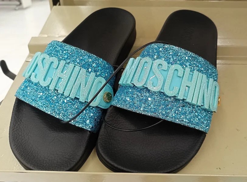 Шлёпанцы MOSCHINO 36 размер - изображение 1