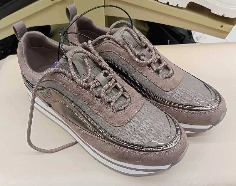 Кроссовки DKNY 38,5 размер - изображение 1