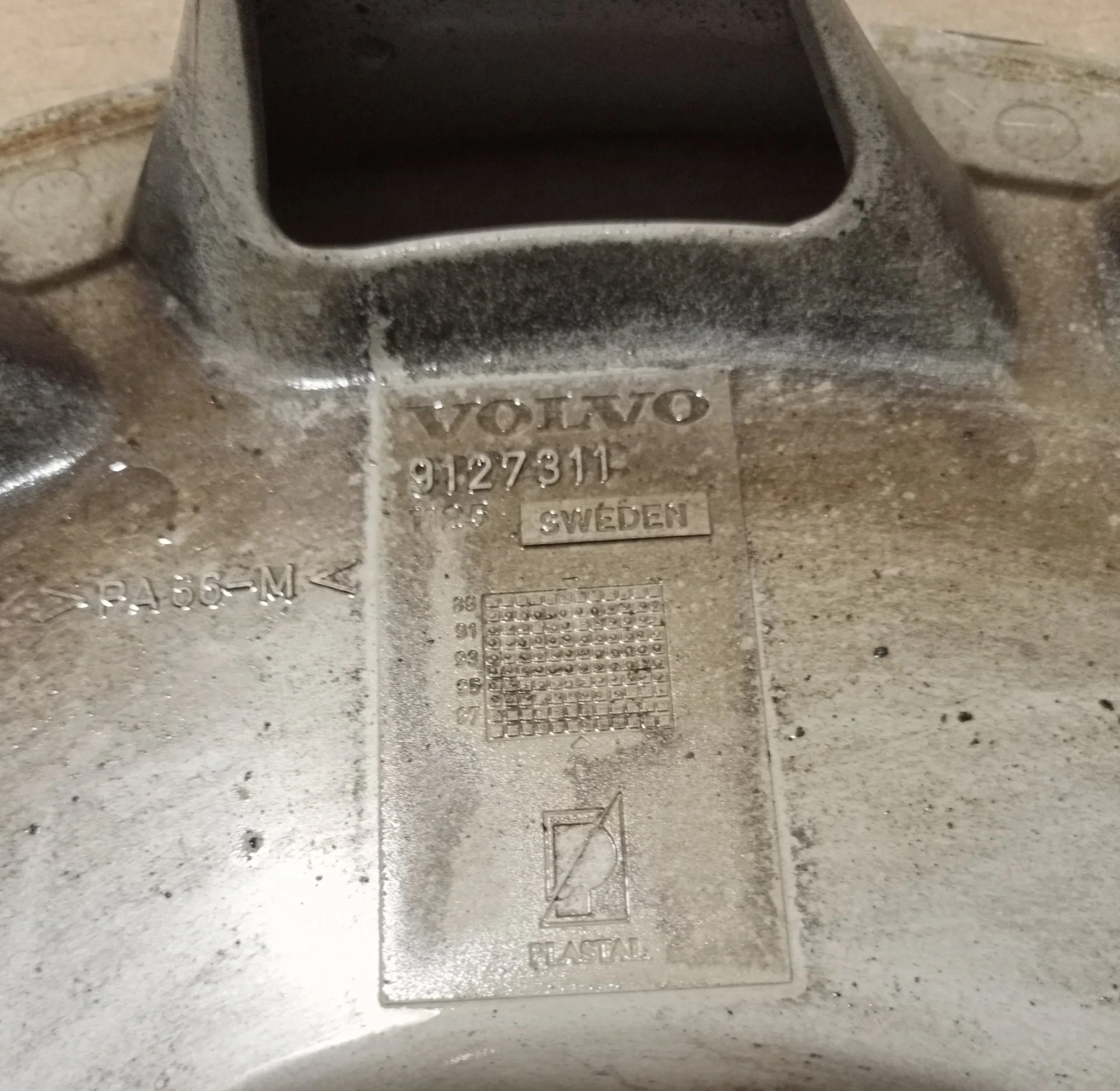 9127311 Колпак колеса Volvo - миниатюра 4