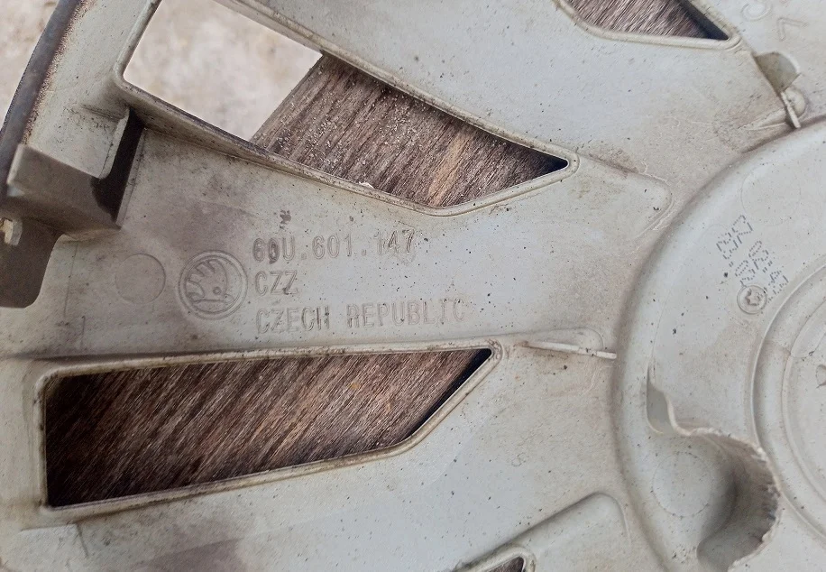 Колпак колеса R15 Skoda Rapid 2 60U601147 - миниатюра 3