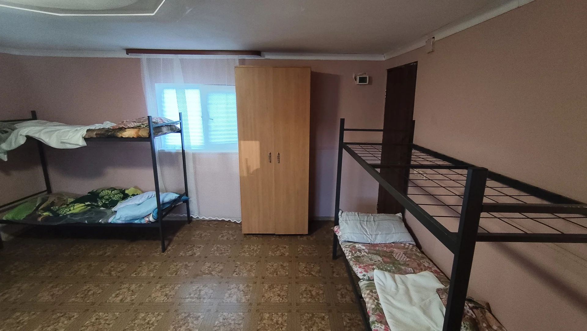требуются разнорабочие проживание питание бесплатн - миниатюра 2