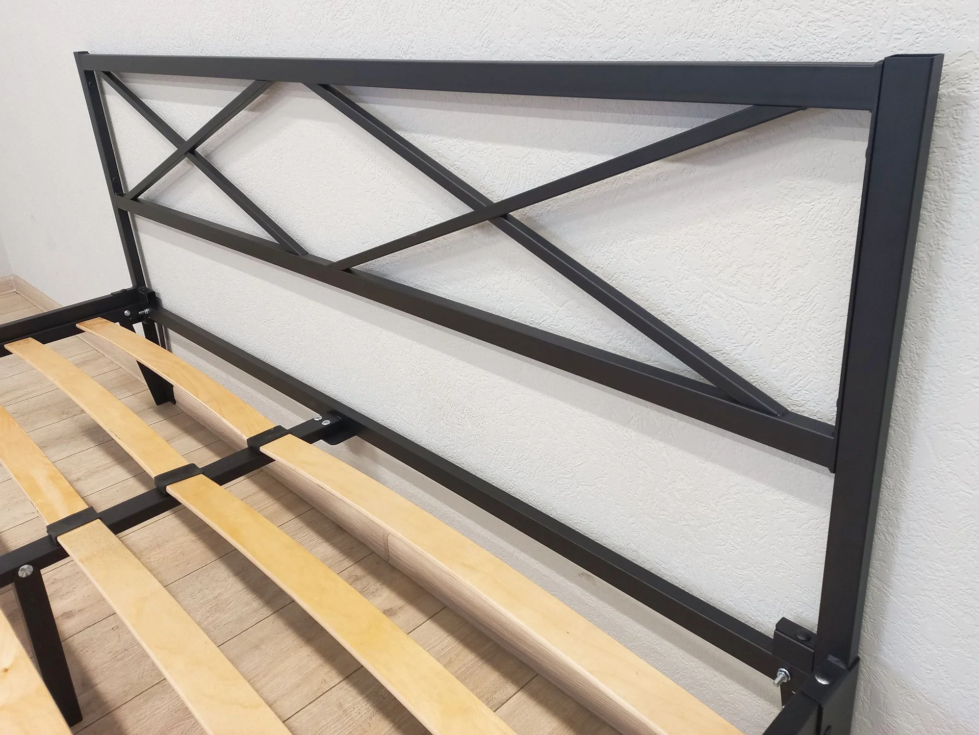 Кровать в стиле Loft - миниатюра 4