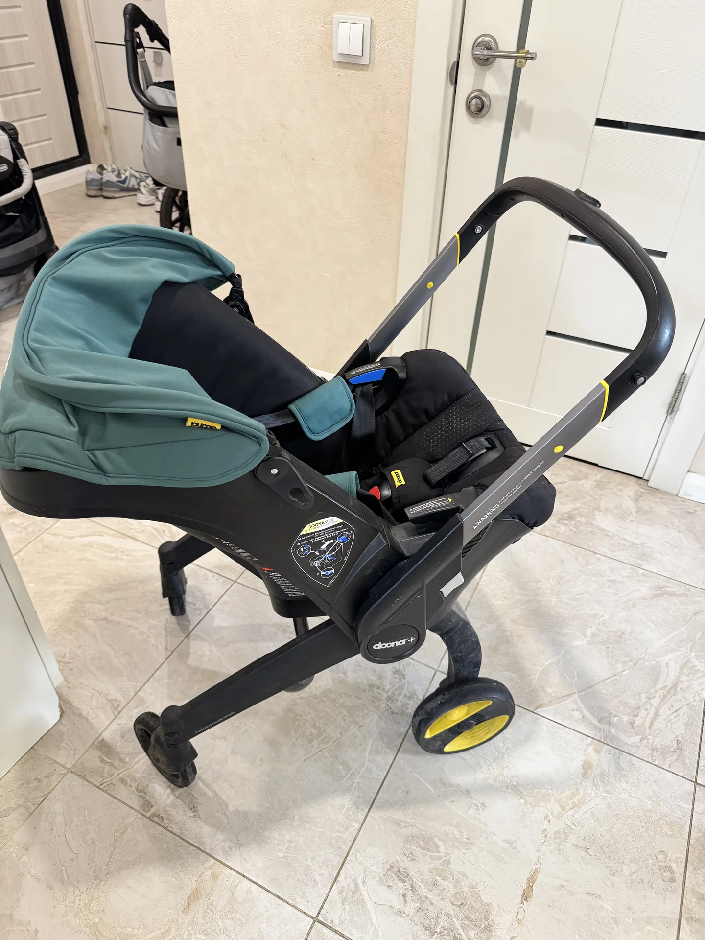 Коляска автокресло doona + - миниатюра 4