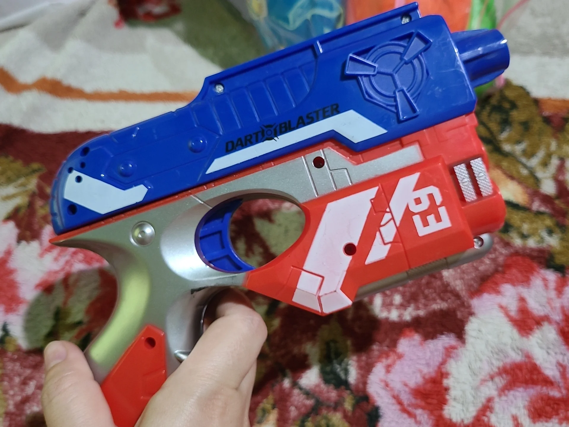 Игрушечное оружие